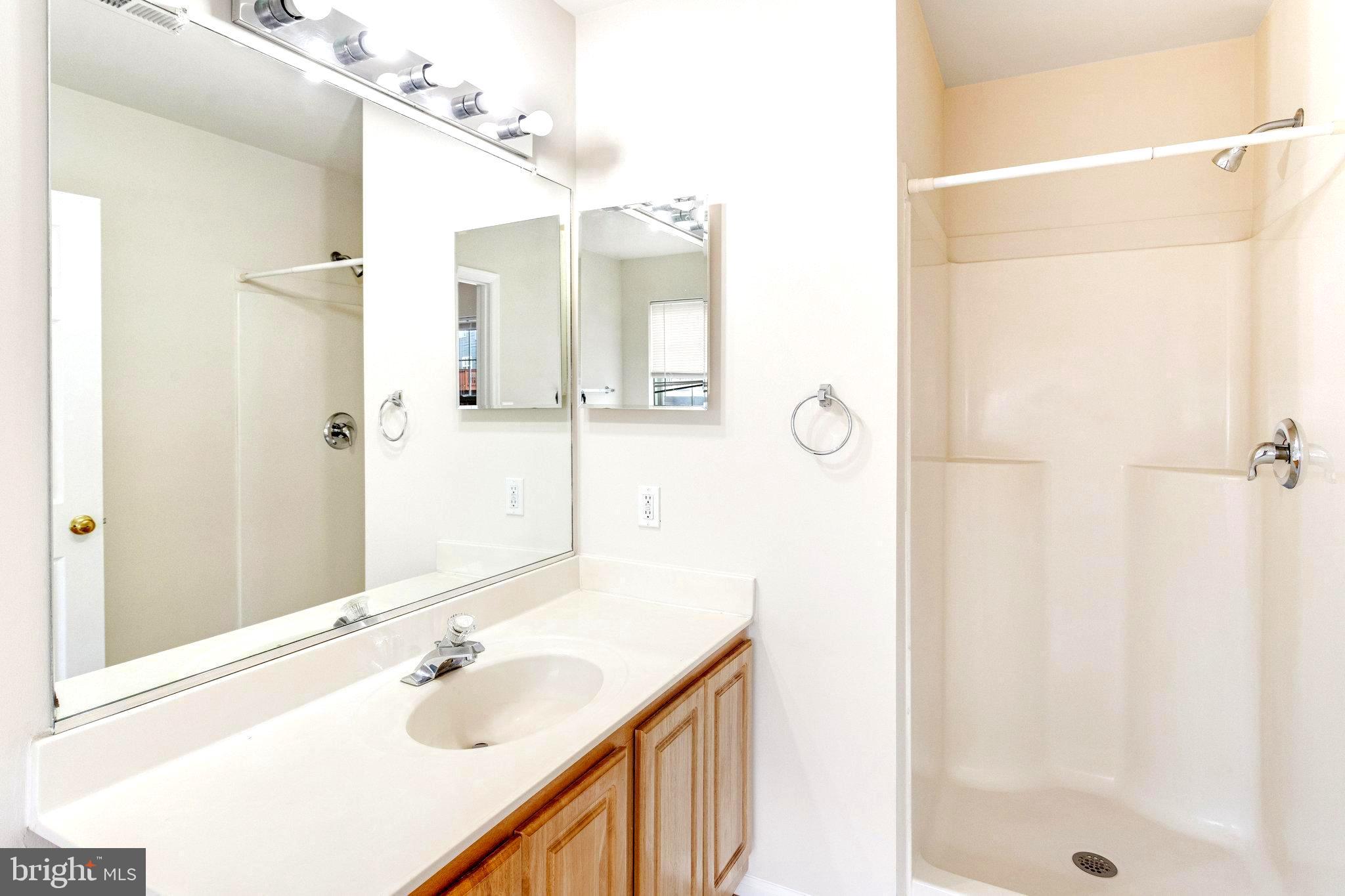 LIBERTY PLACE - Residential