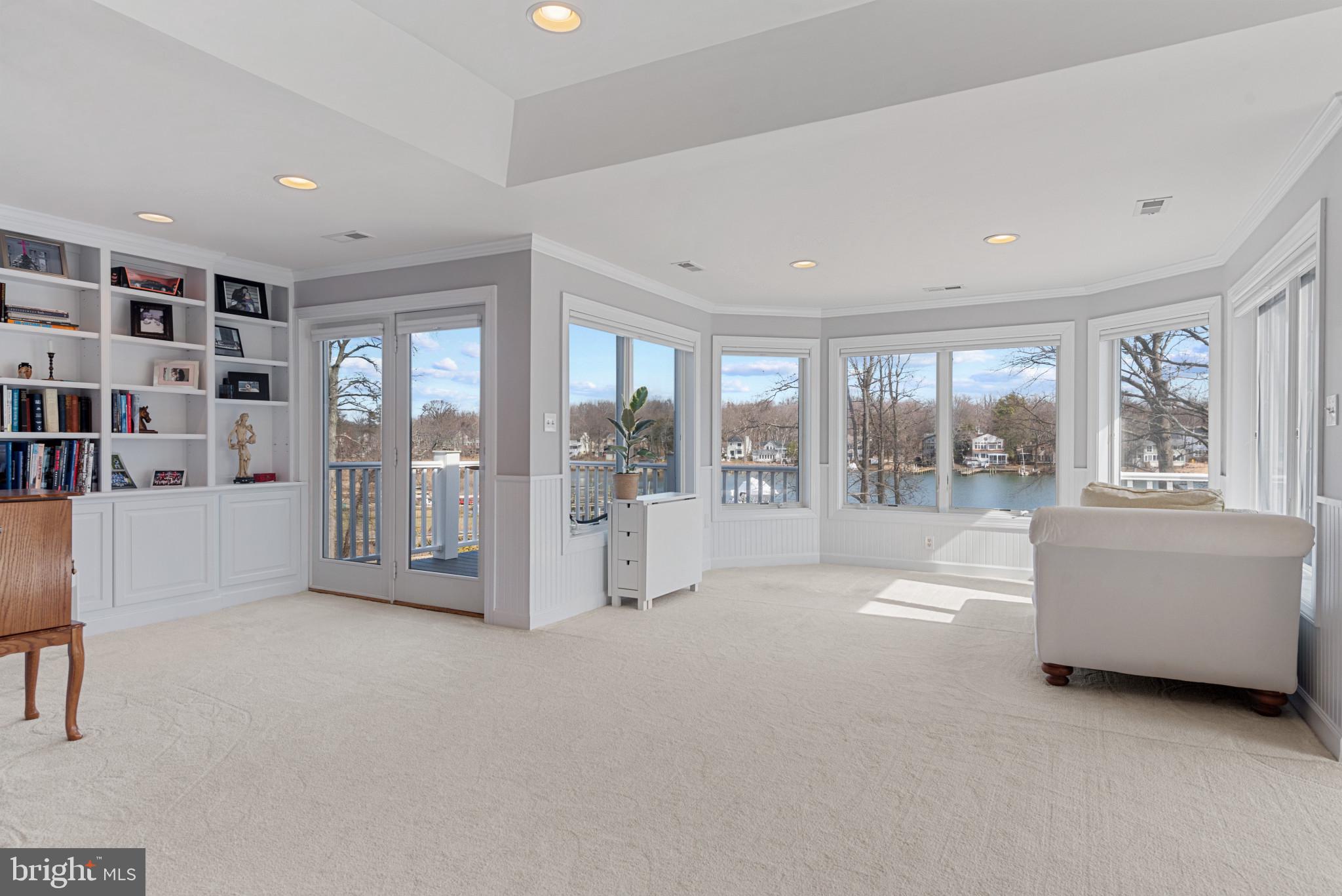 OYSTER HARBOR - Residential