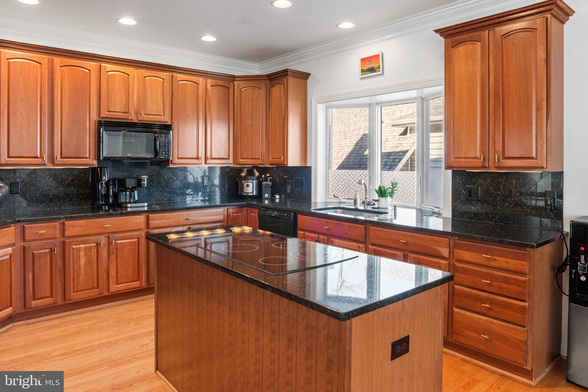 OYSTER HARBOR - Residential