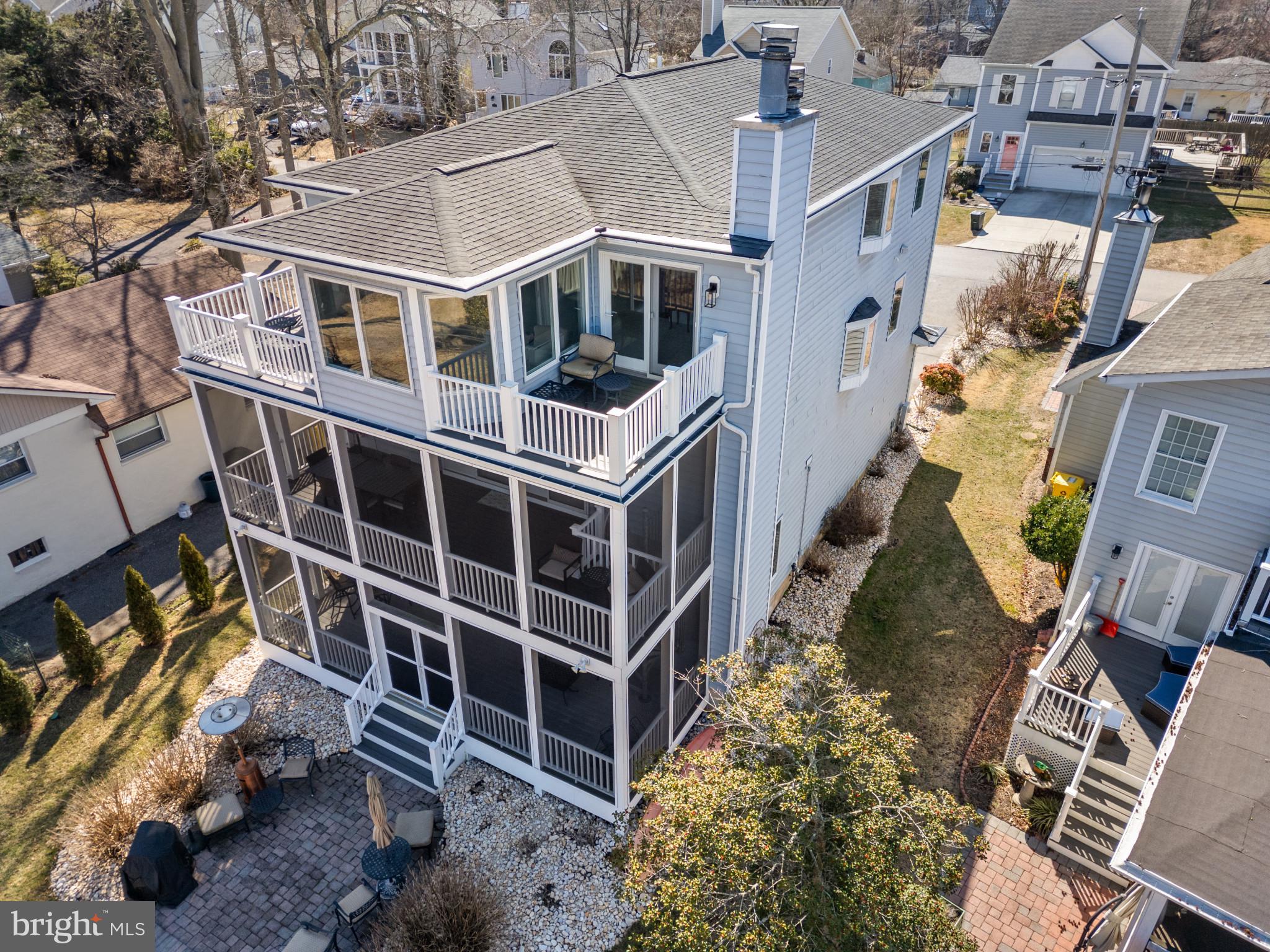 OYSTER HARBOR - Residential