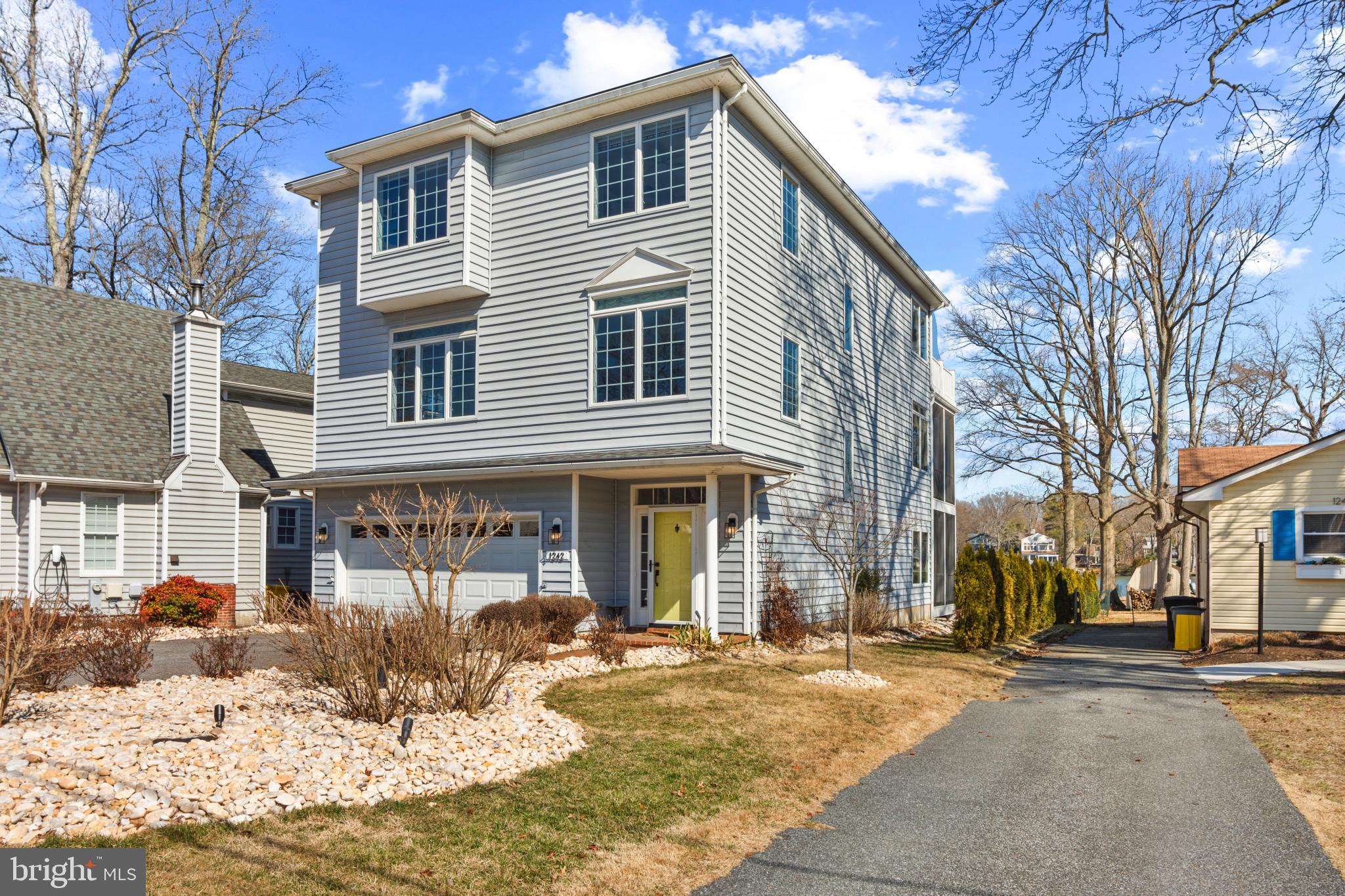 OYSTER HARBOR - Residential