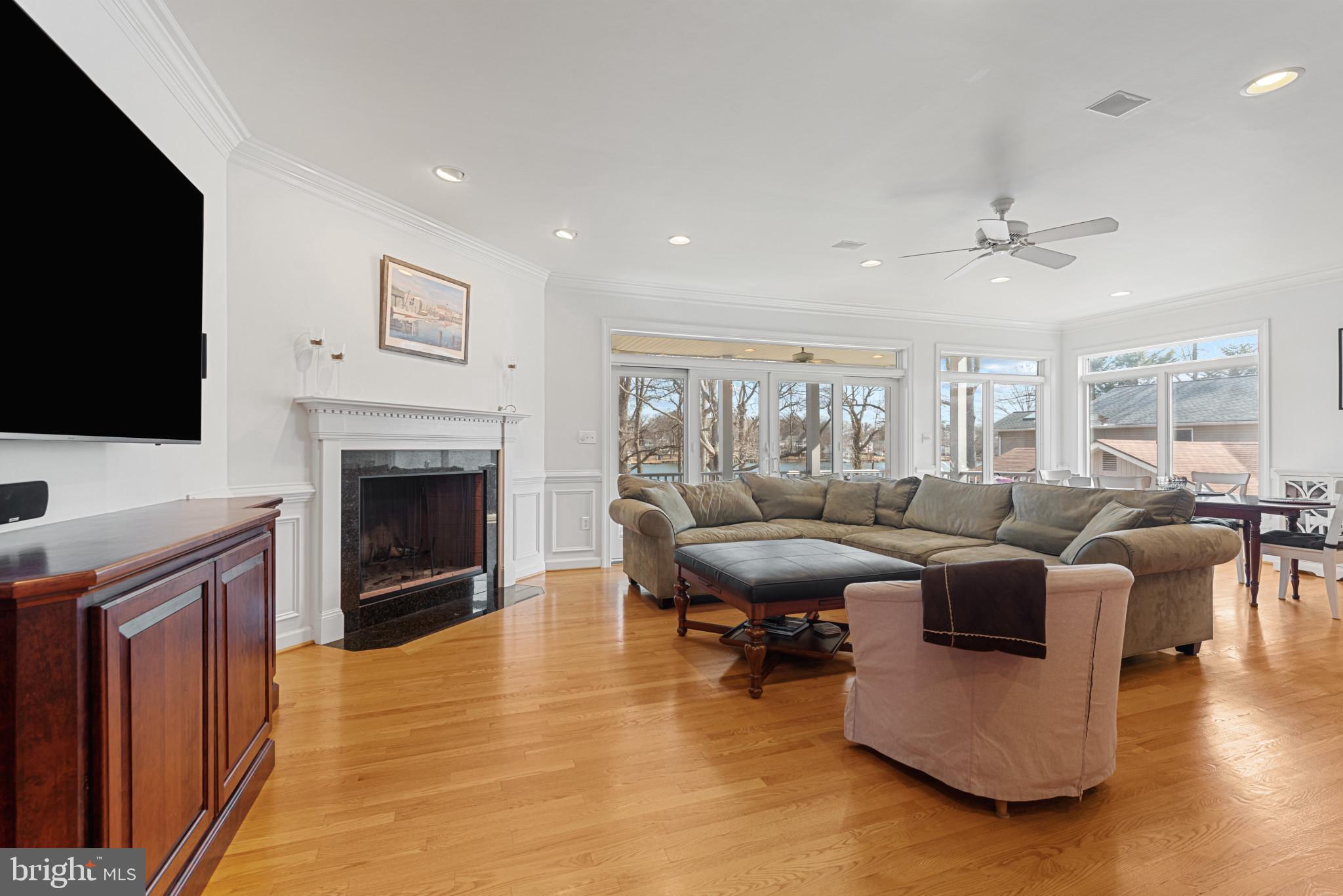 OYSTER HARBOR - Residential