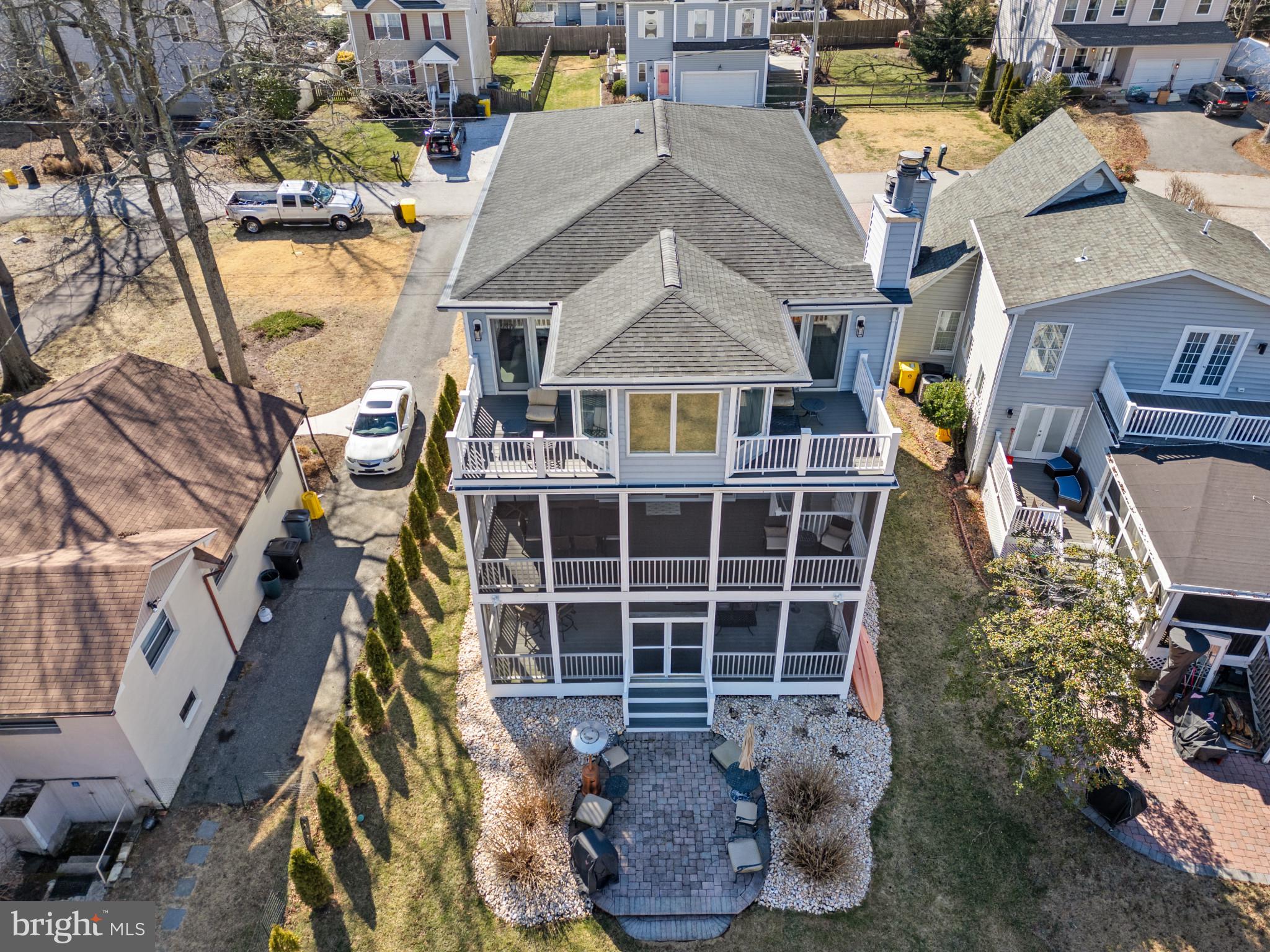 OYSTER HARBOR - Residential