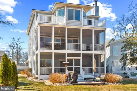 1242 Washington Drive, Annapolis, MD MLS: MDAA2105588