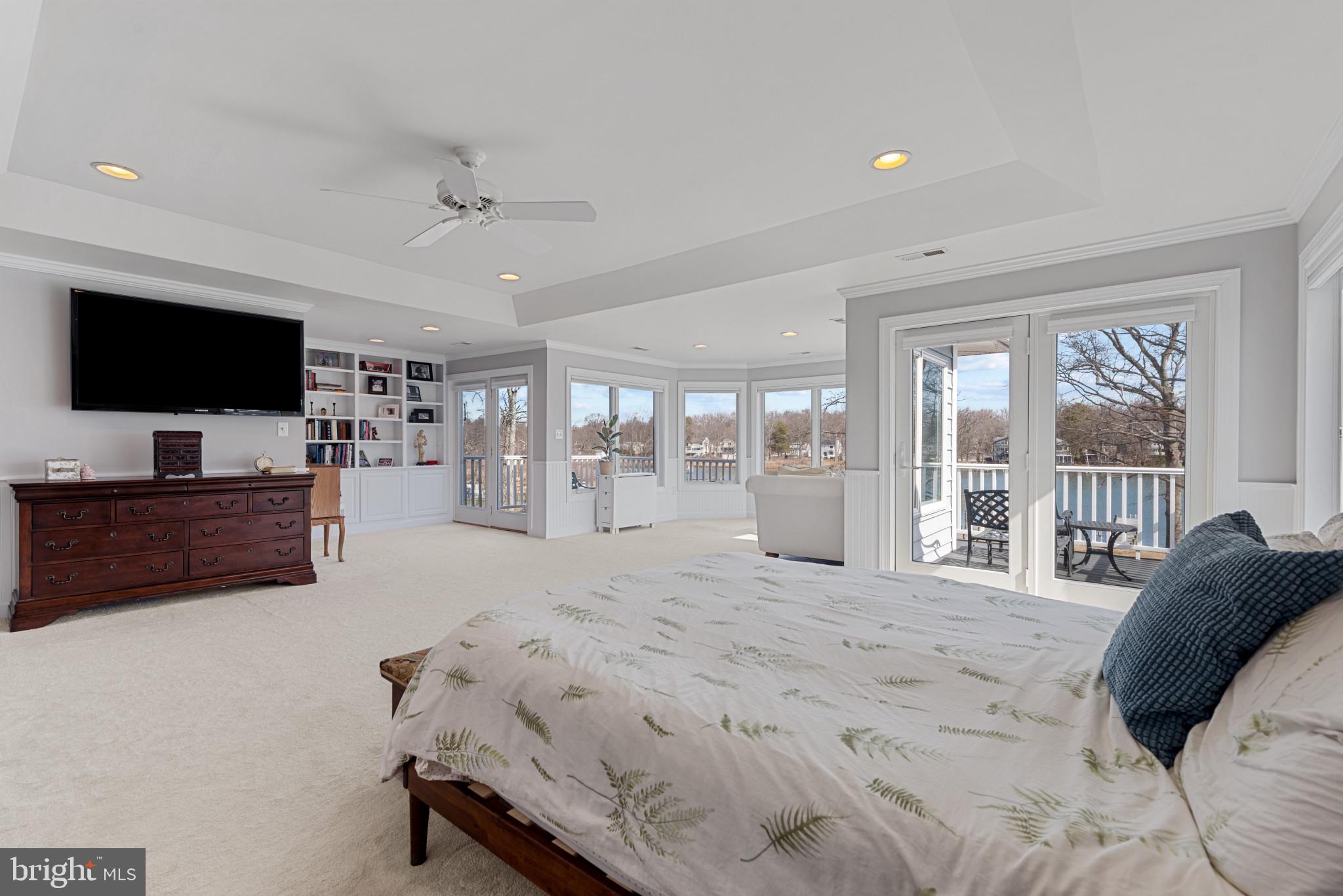OYSTER HARBOR - Residential