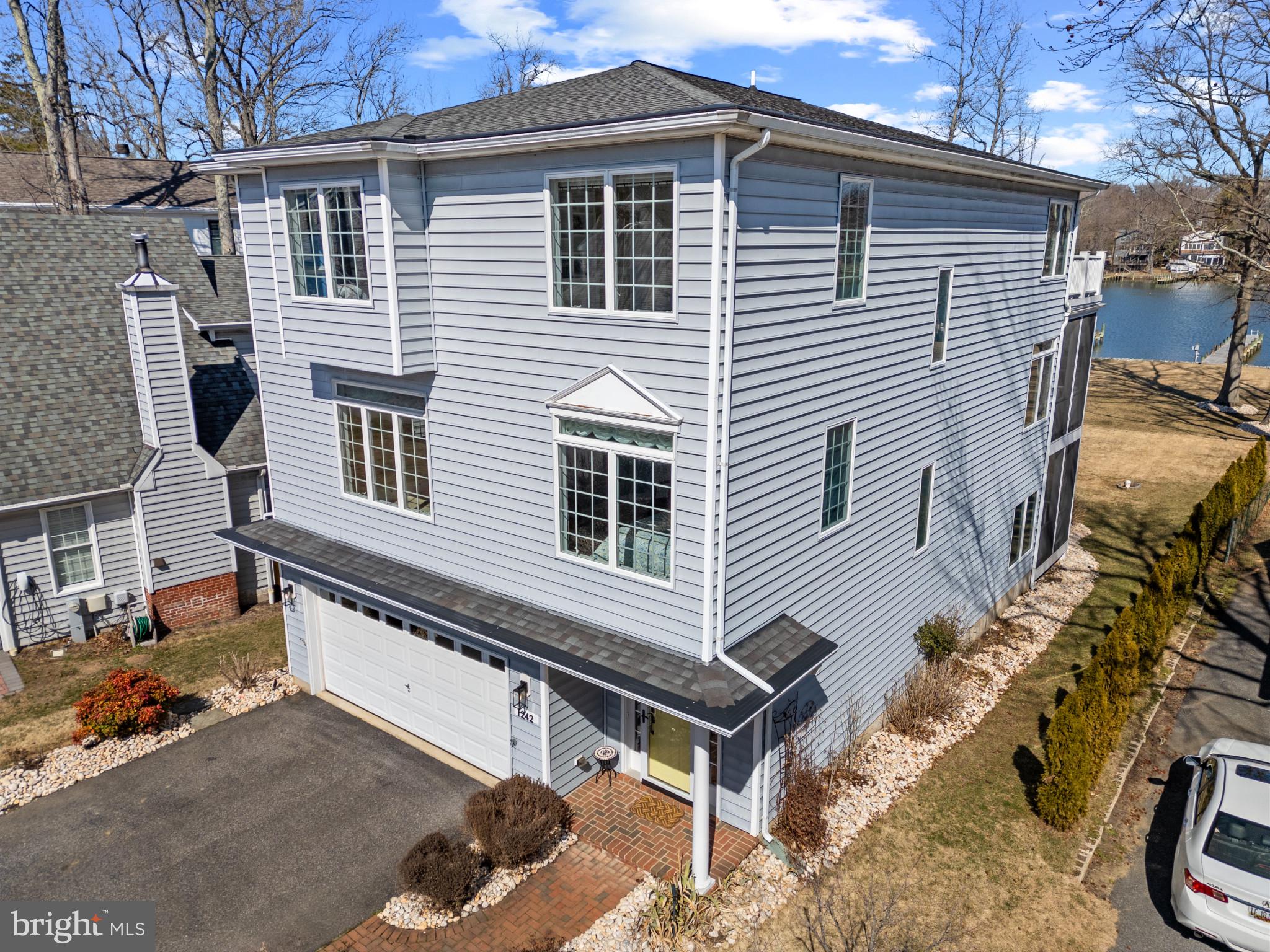 OYSTER HARBOR - Residential