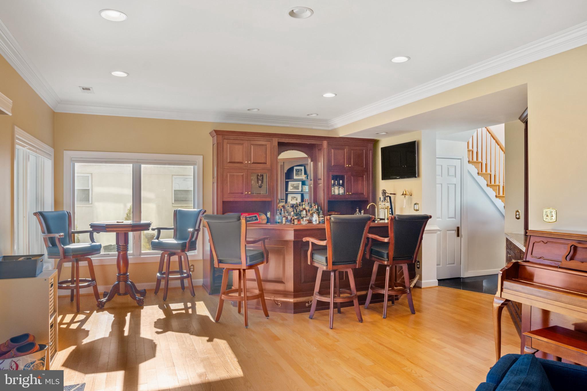 OYSTER HARBOR - Residential
