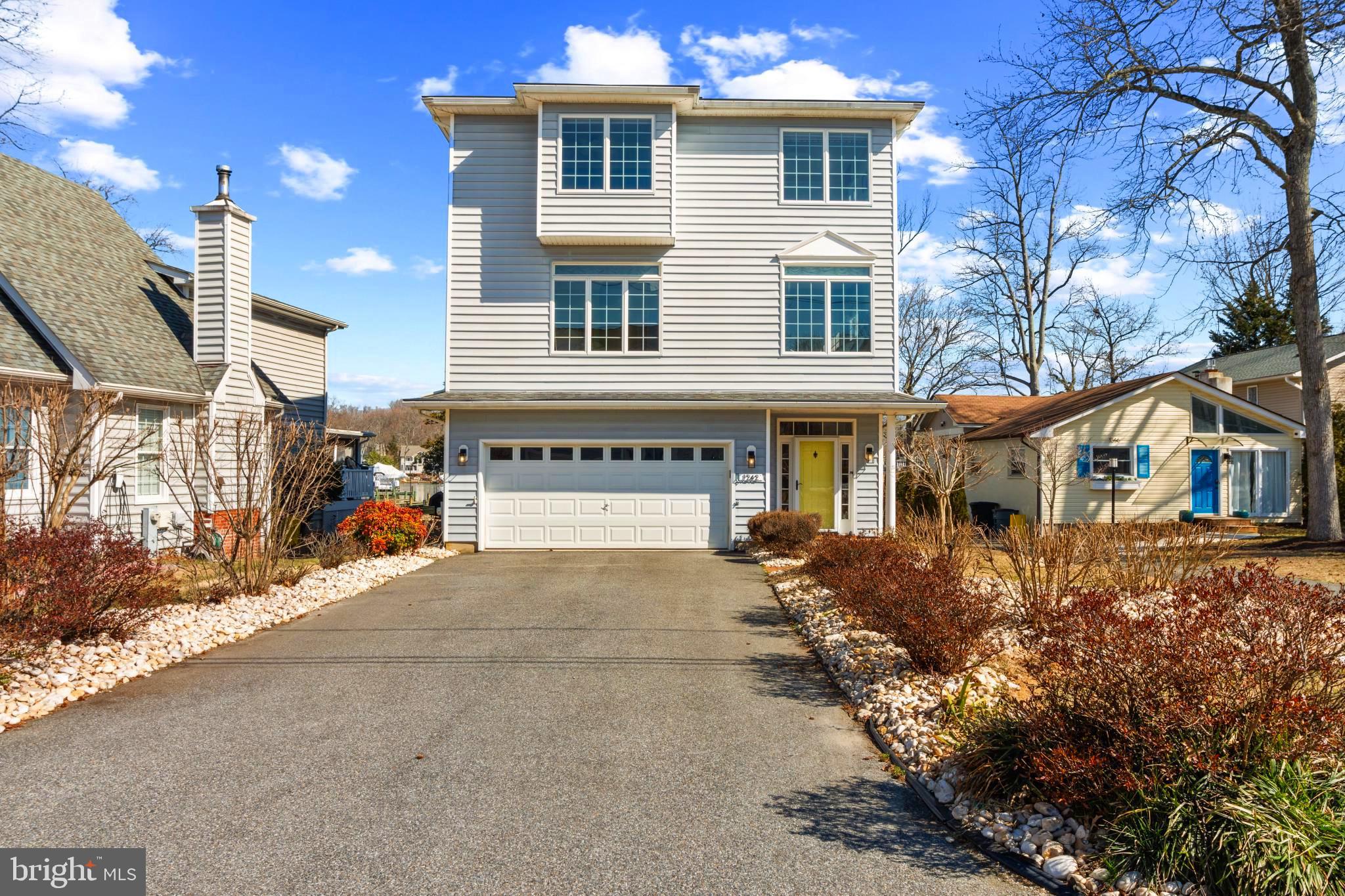 OYSTER HARBOR - Residential