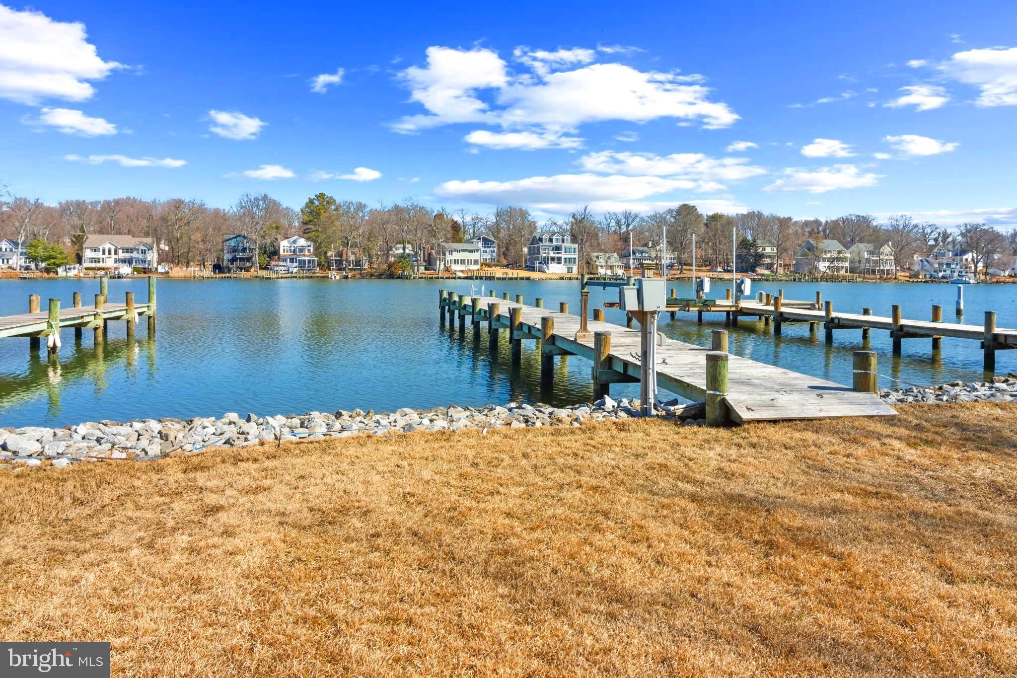OYSTER HARBOR - Residential