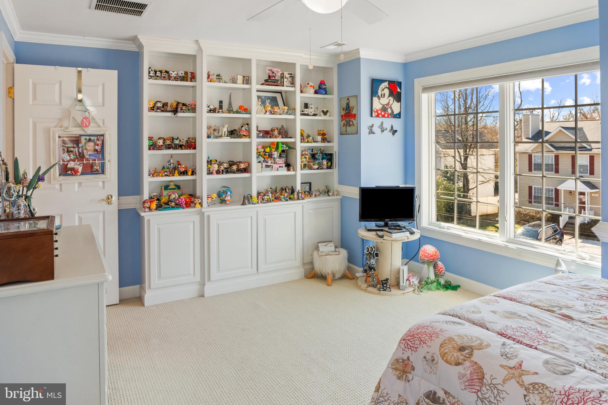 OYSTER HARBOR - Residential