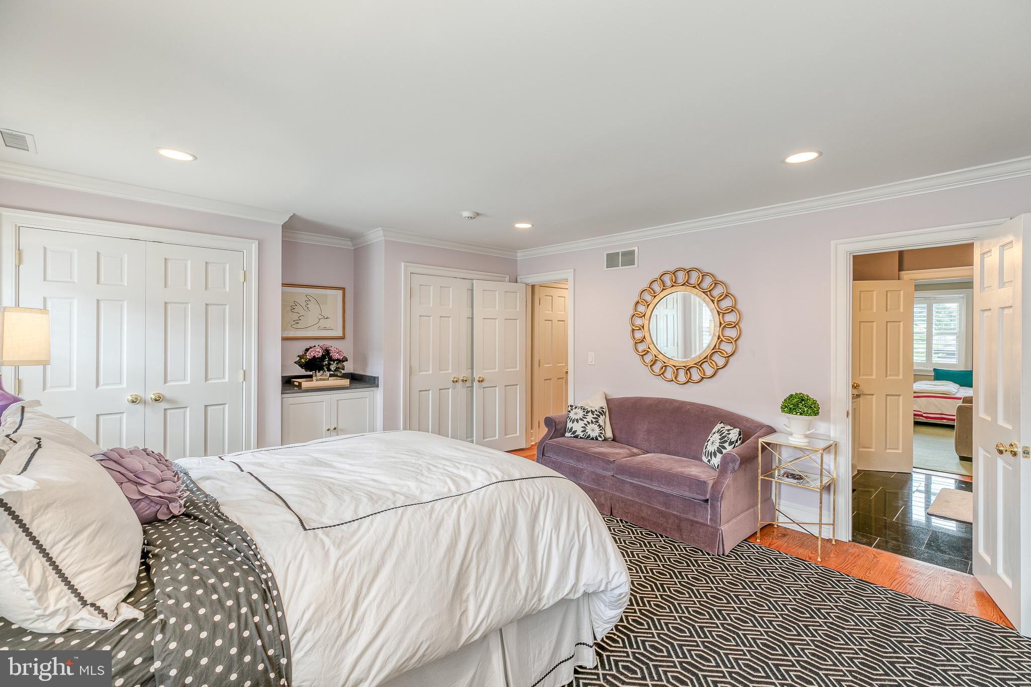 SOCIETY HILL - Residential