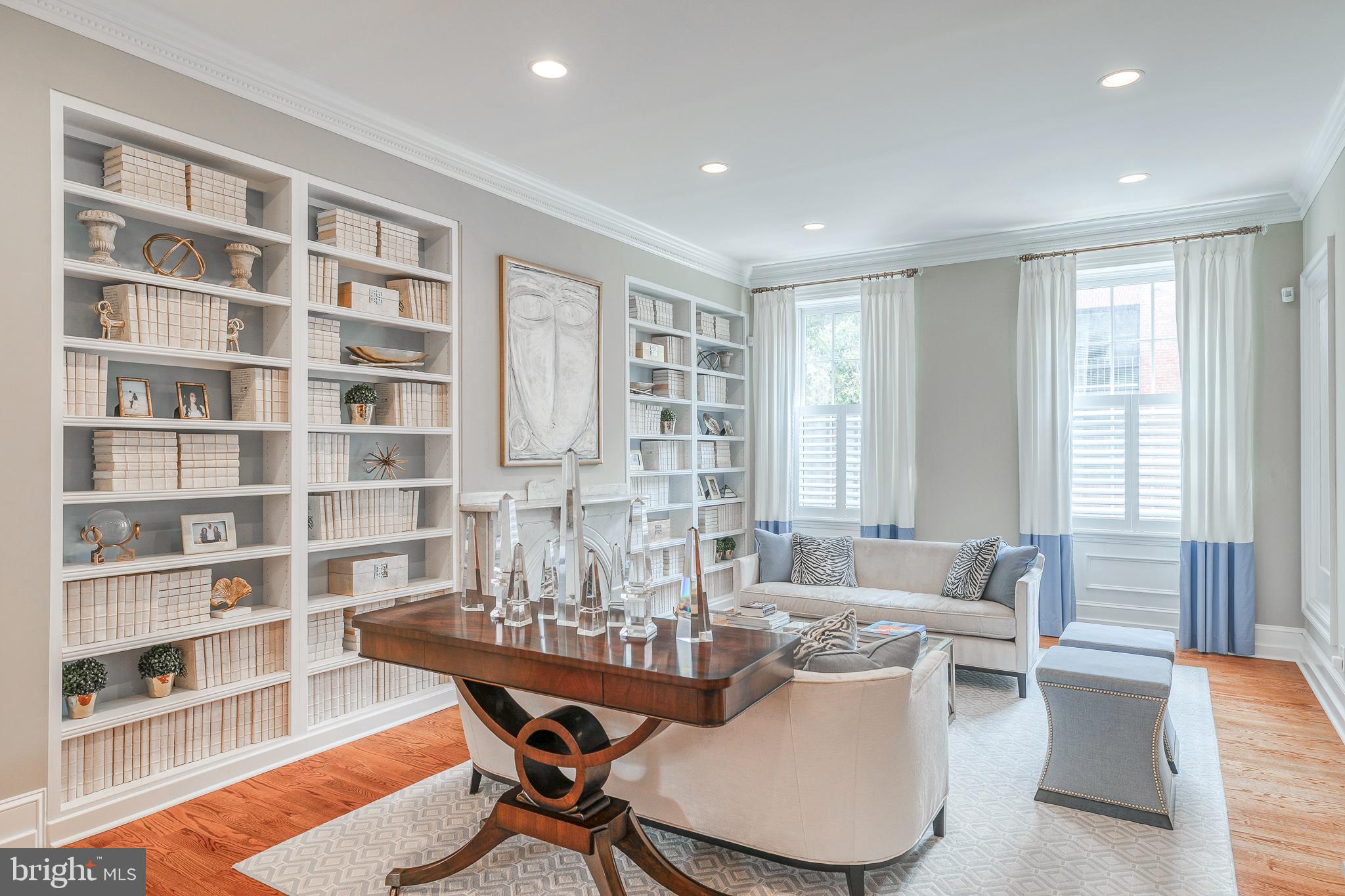 SOCIETY HILL - Residential