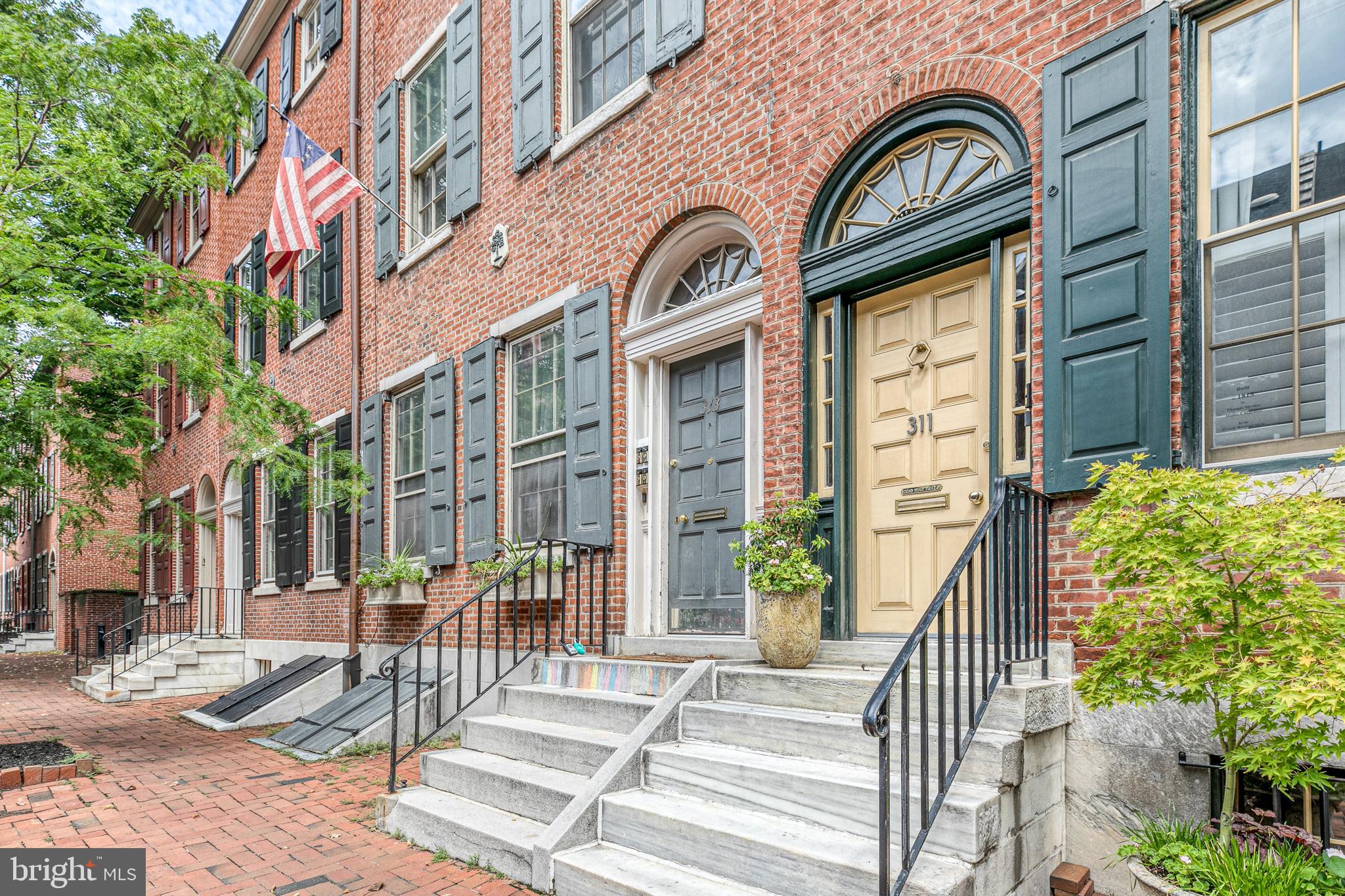 SOCIETY HILL - Residential