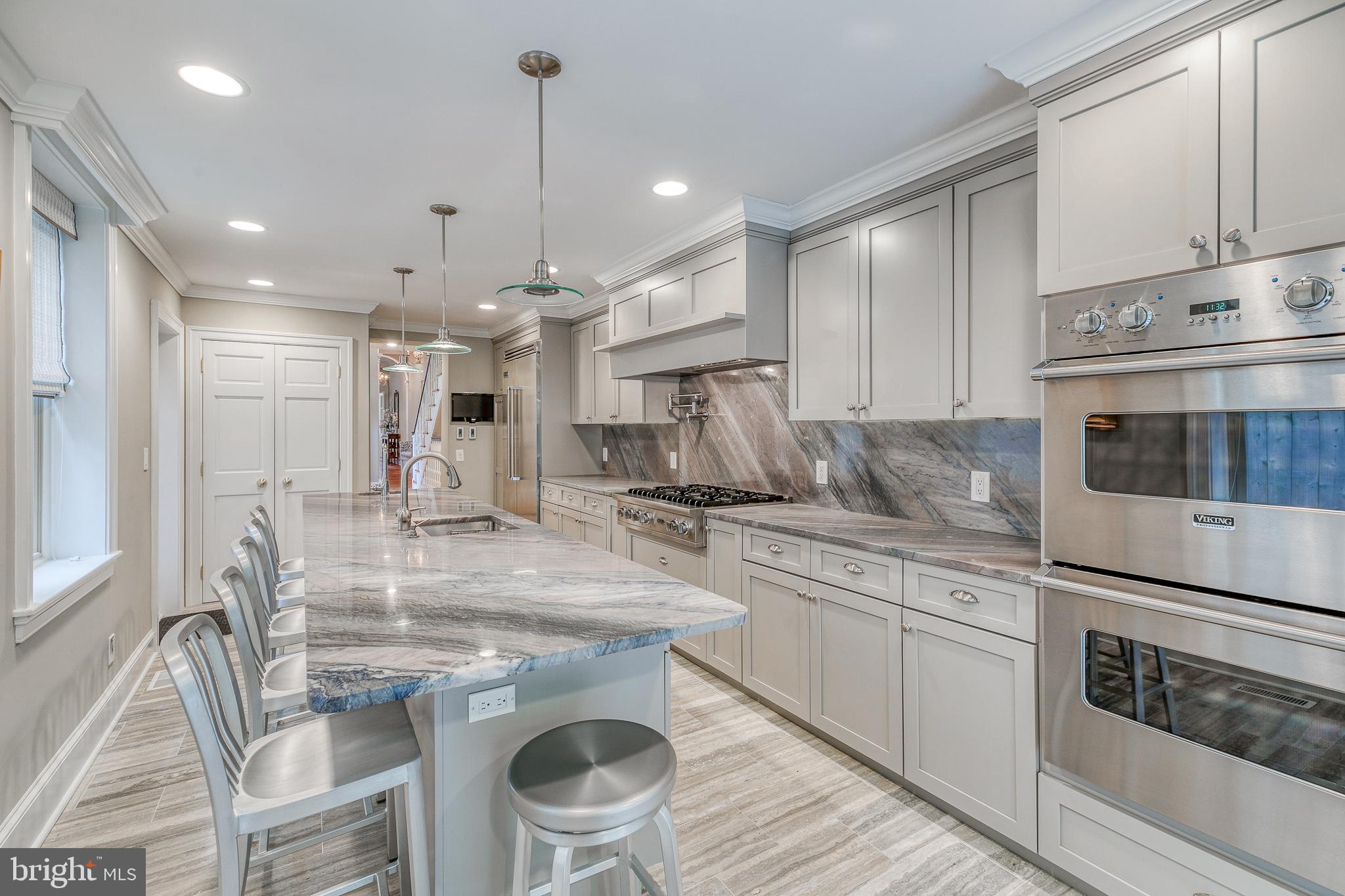 SOCIETY HILL - Residential