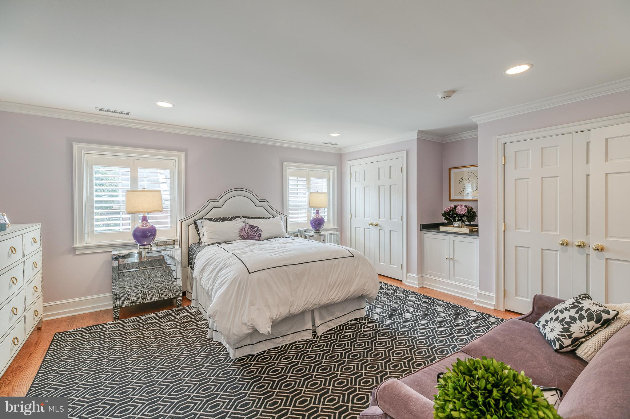 SOCIETY HILL - Residential