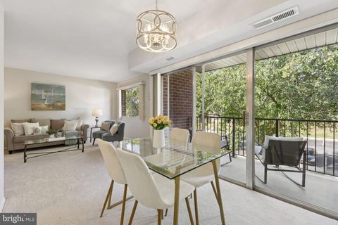 Condo For Sale - 12705 Dara Drive #301<br/> Prince William County, WOODBRIDGE, VA 22192