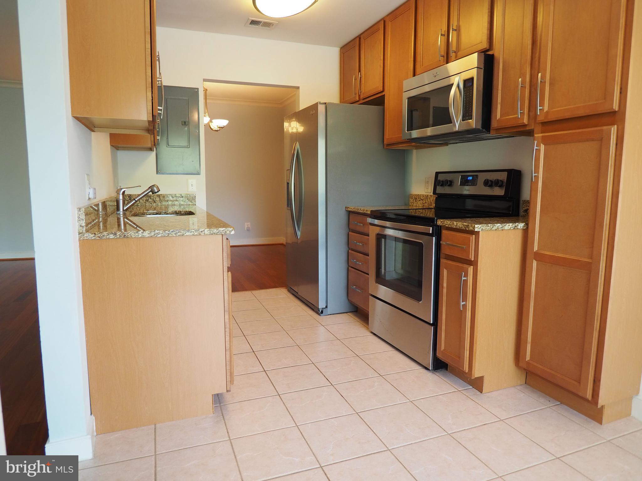 NORTH GREEN CONDOMINIUMS - Residential