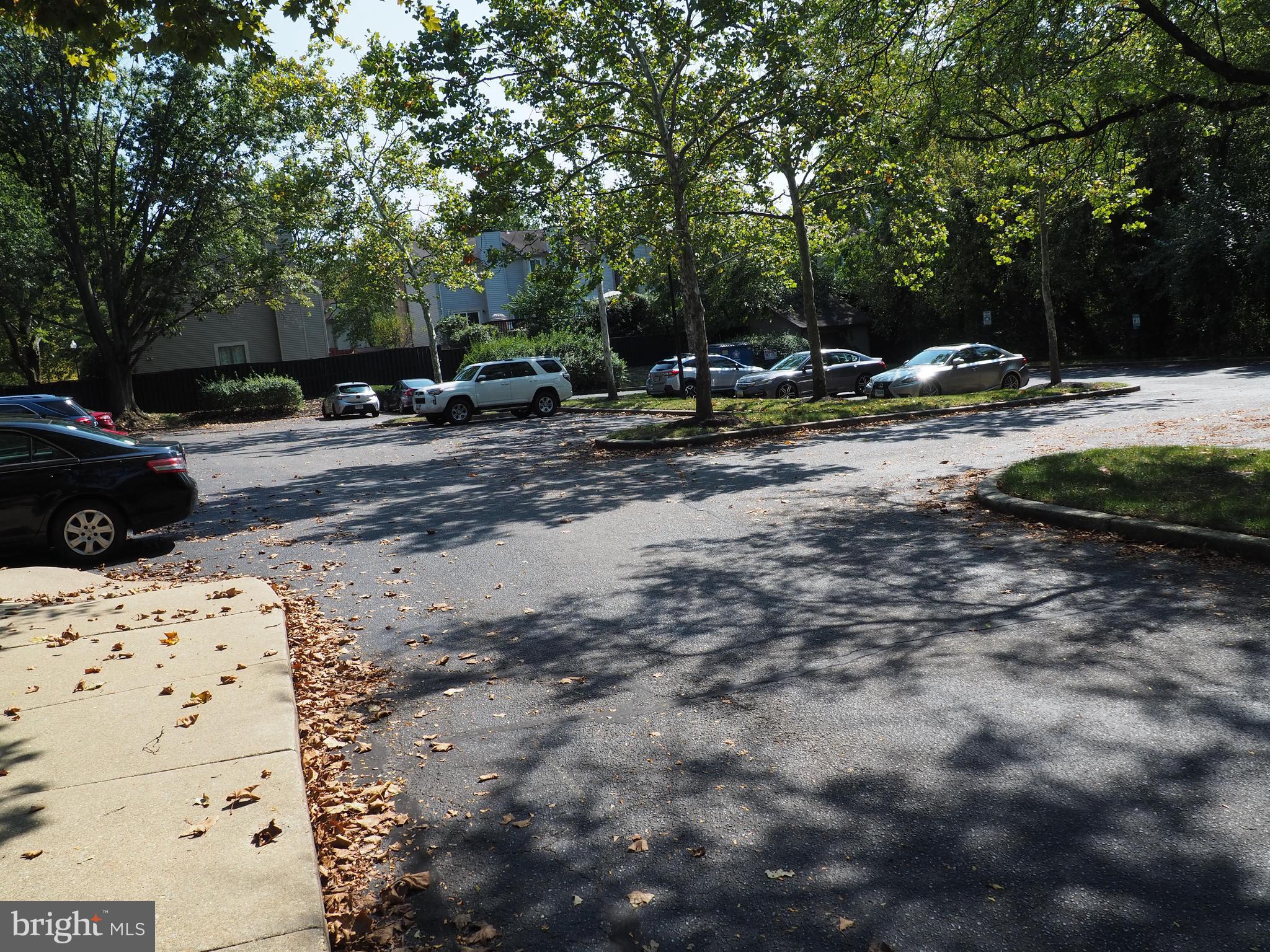 NORTH GREEN CONDOMINIUMS - Residential