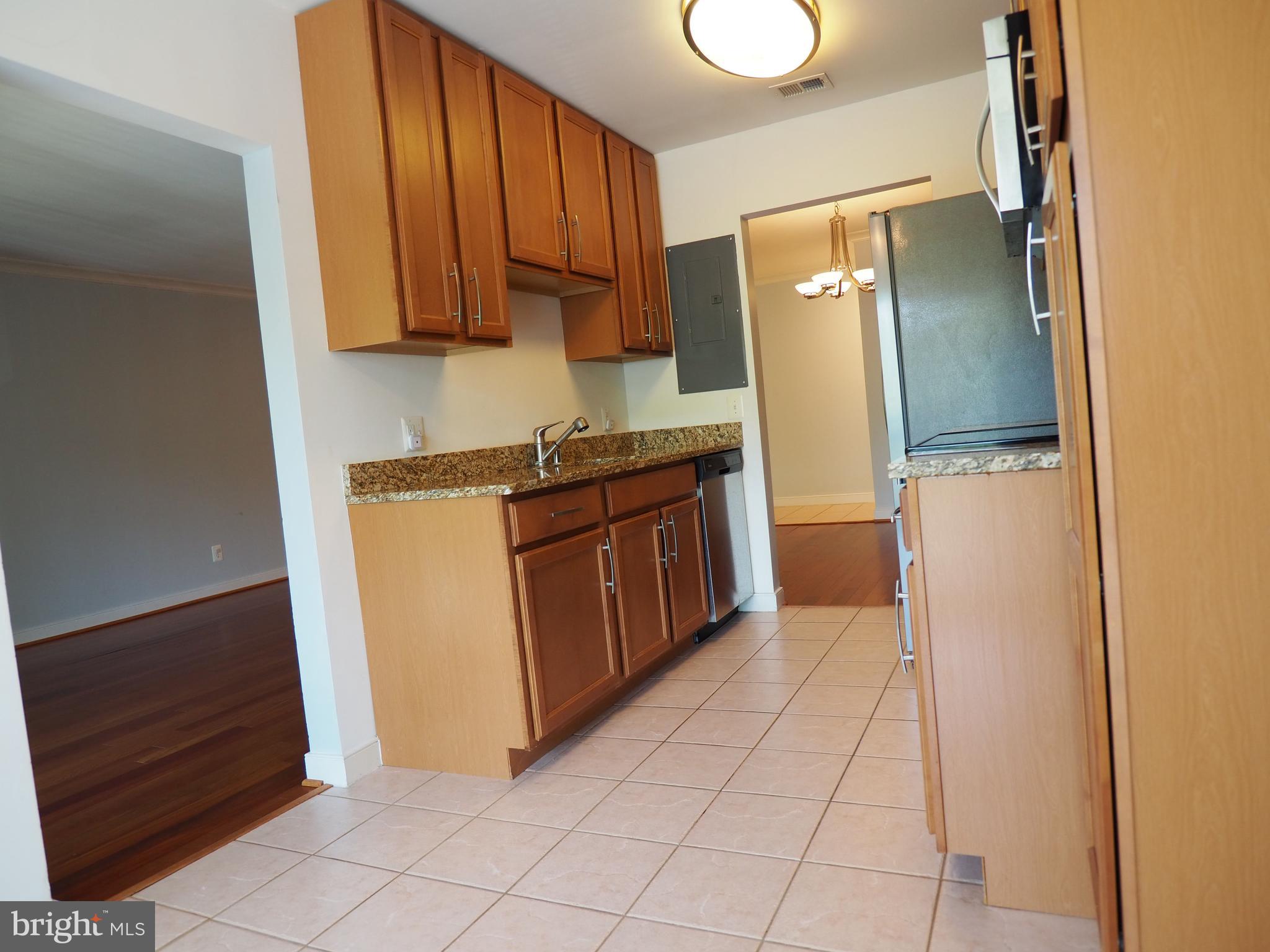 NORTH GREEN CONDOMINIUMS - Residential