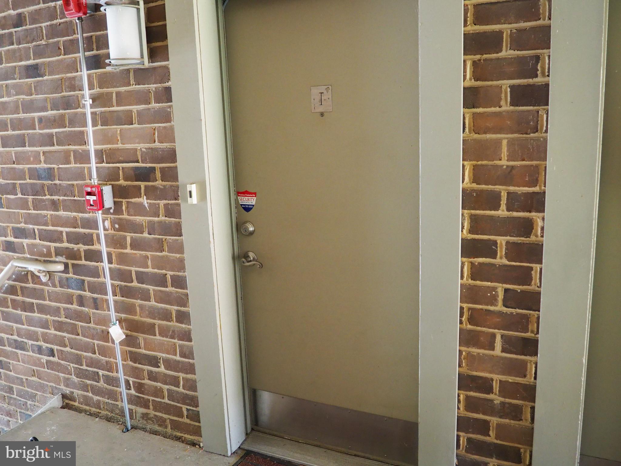 NORTH GREEN CONDOMINIUMS - Residential