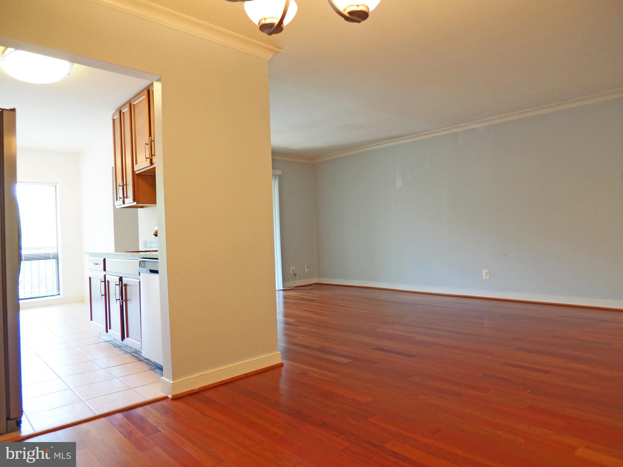 NORTH GREEN CONDOMINIUMS - Residential