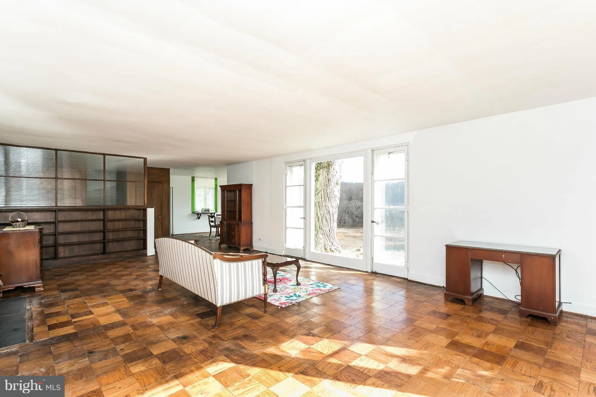 Lutherville Timonium, Maryland 21093, United States, 5 Bedrooms Bedrooms, ,6 BathroomsBathrooms,Residential,Contingent,75854