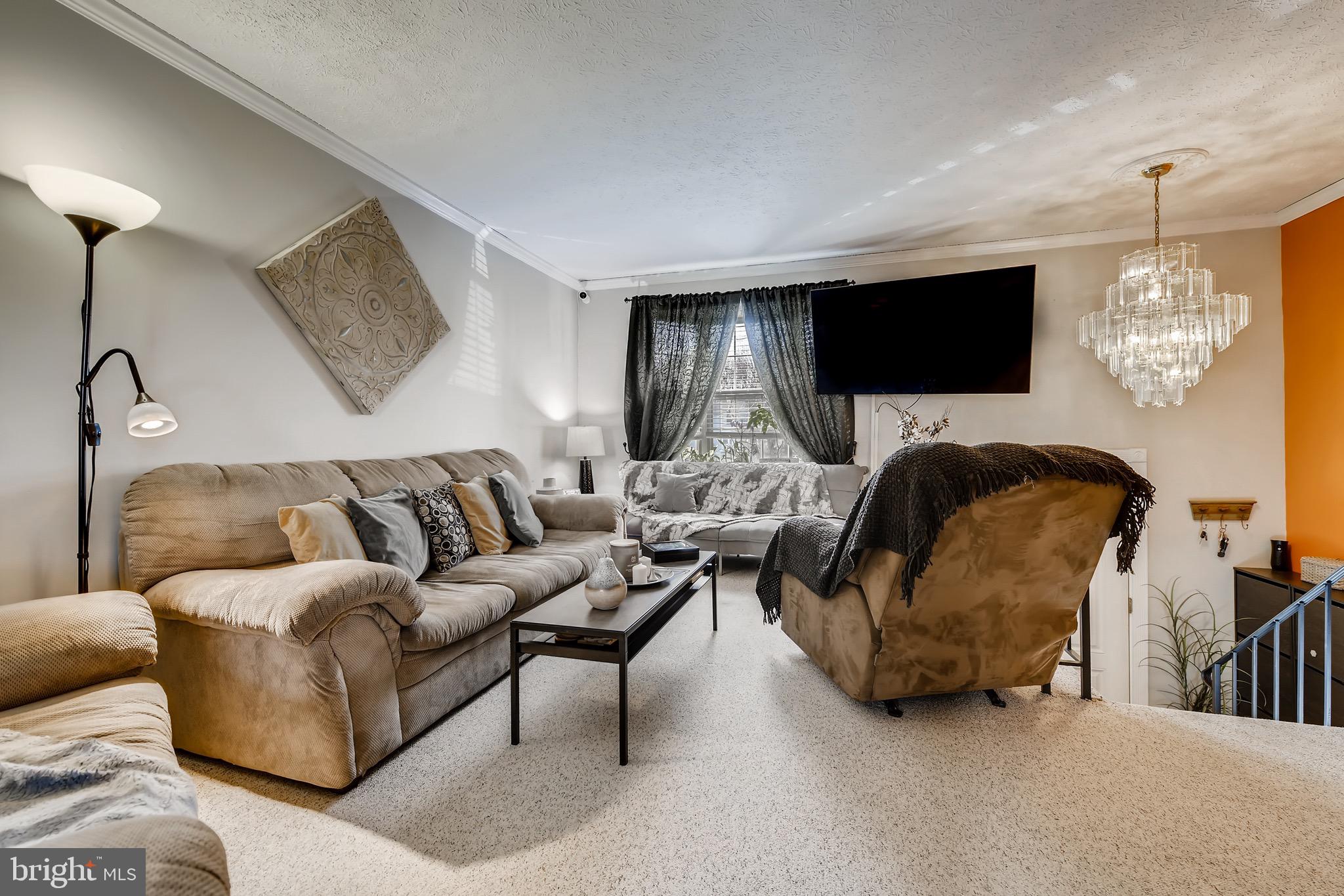 MIDDLE RIVER - Residential Lease