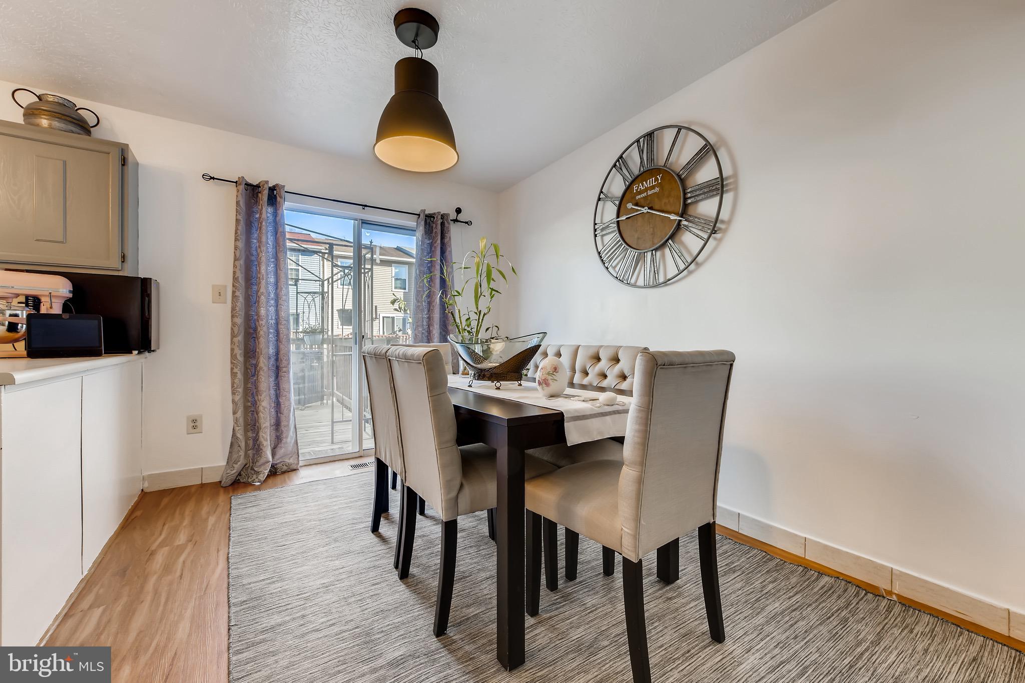 MIDDLE RIVER - Residential Lease