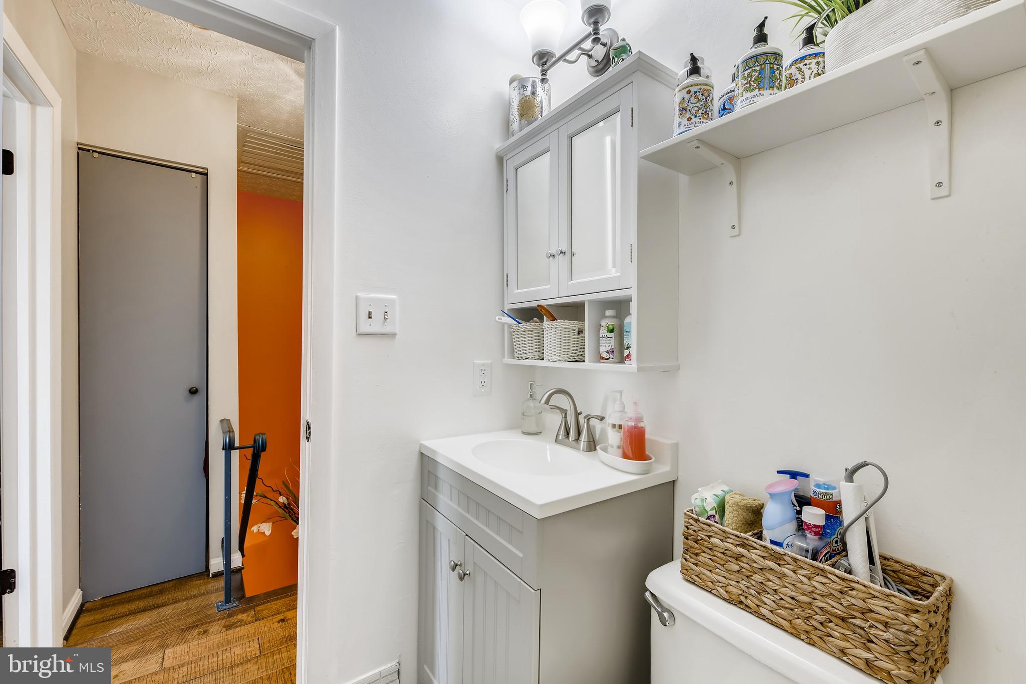 MIDDLE RIVER - Residential Lease