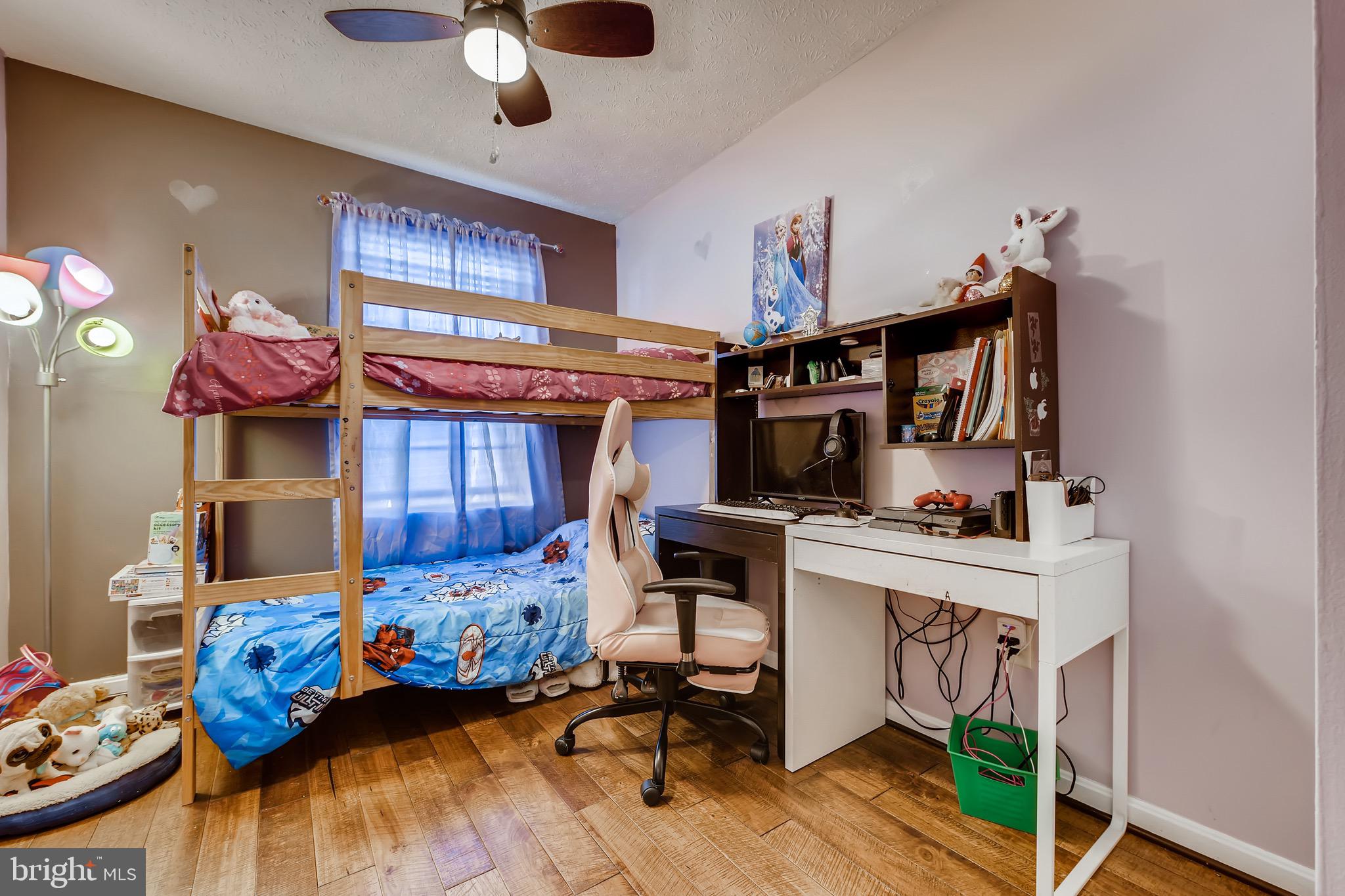 MIDDLE RIVER - Residential Lease