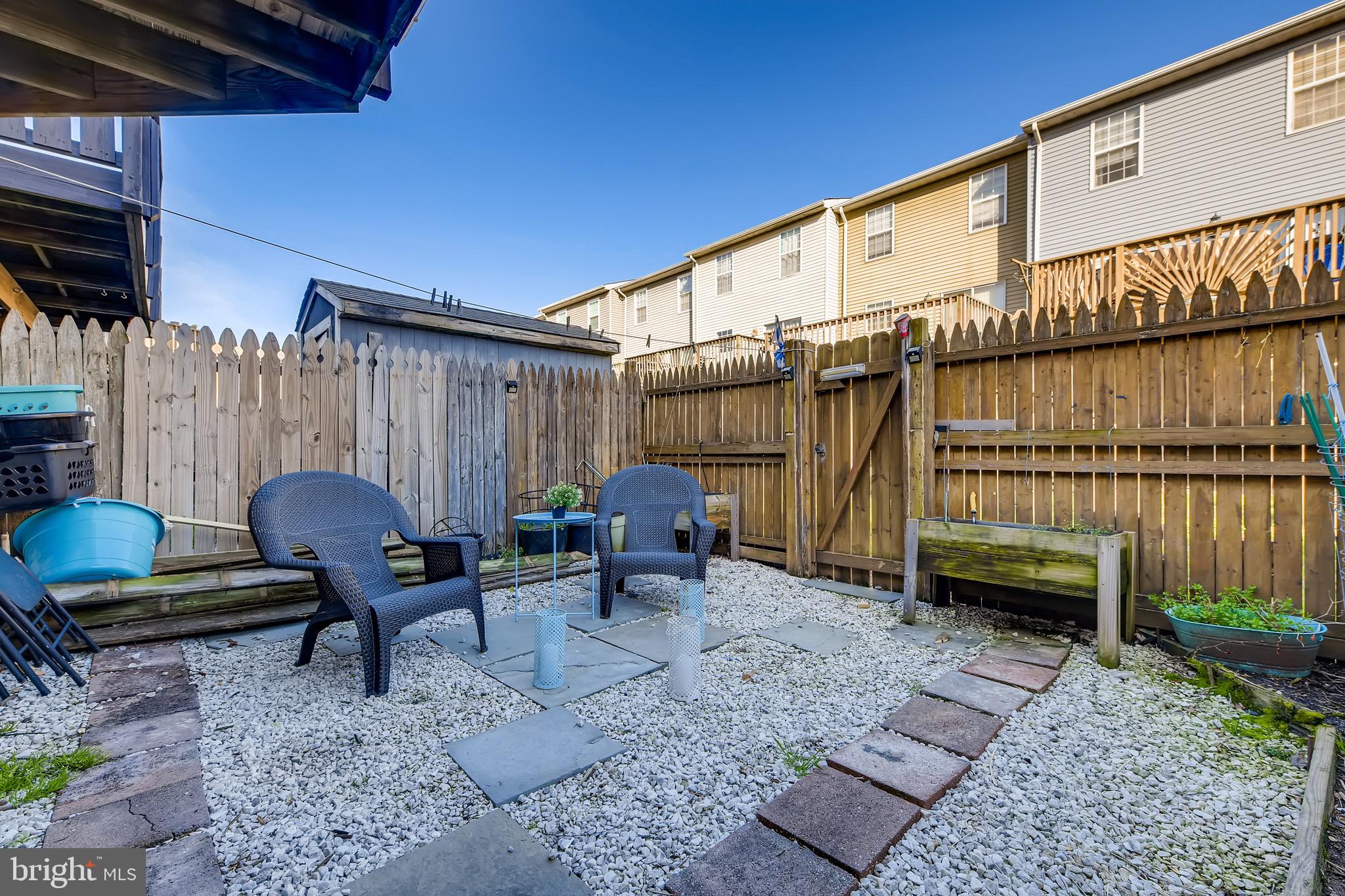 MIDDLE RIVER - Residential Lease