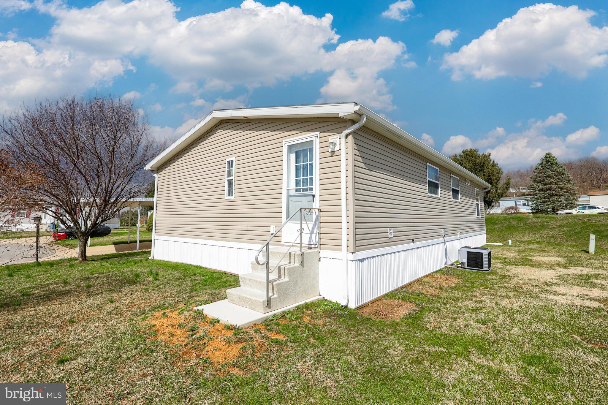 SUNSET ESTATES MHP - Residential