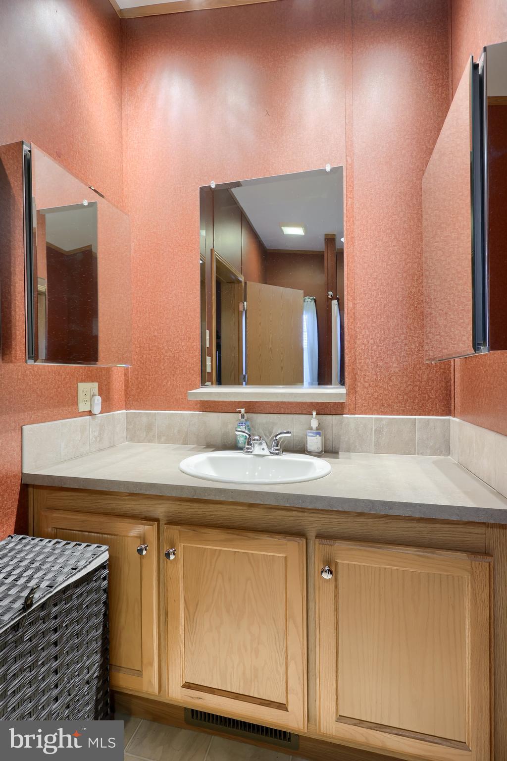 SUNSET ESTATES MHP - Residential