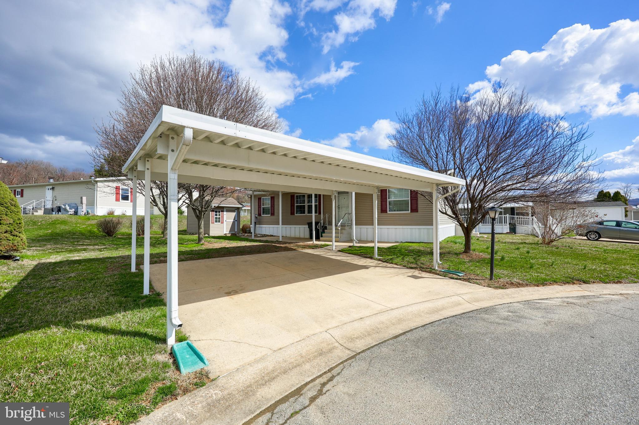 SUNSET ESTATES MHP - Residential