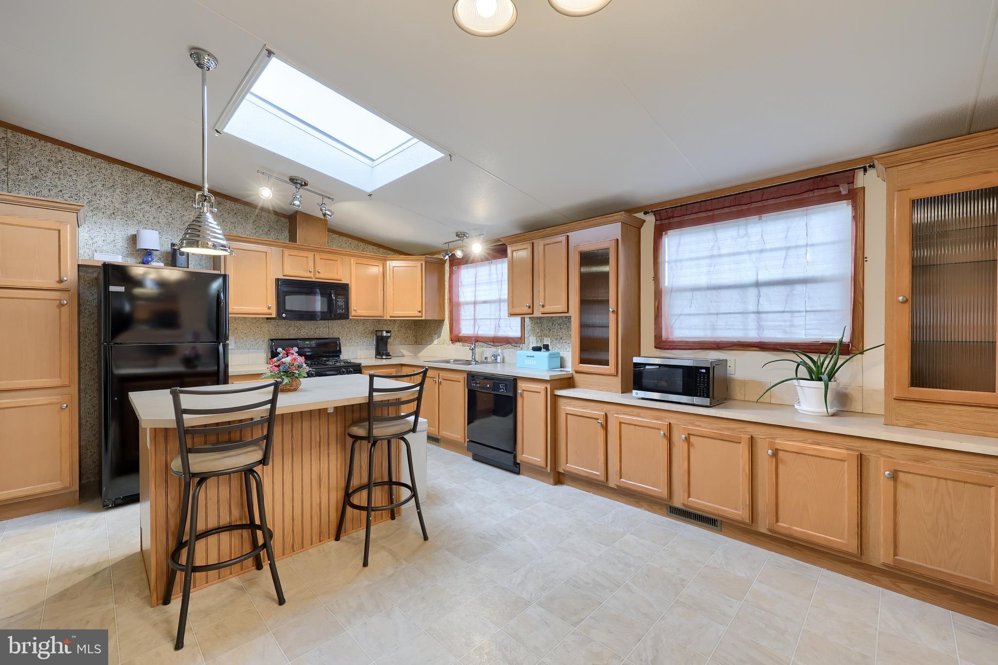 SUNSET ESTATES MHP - Residential