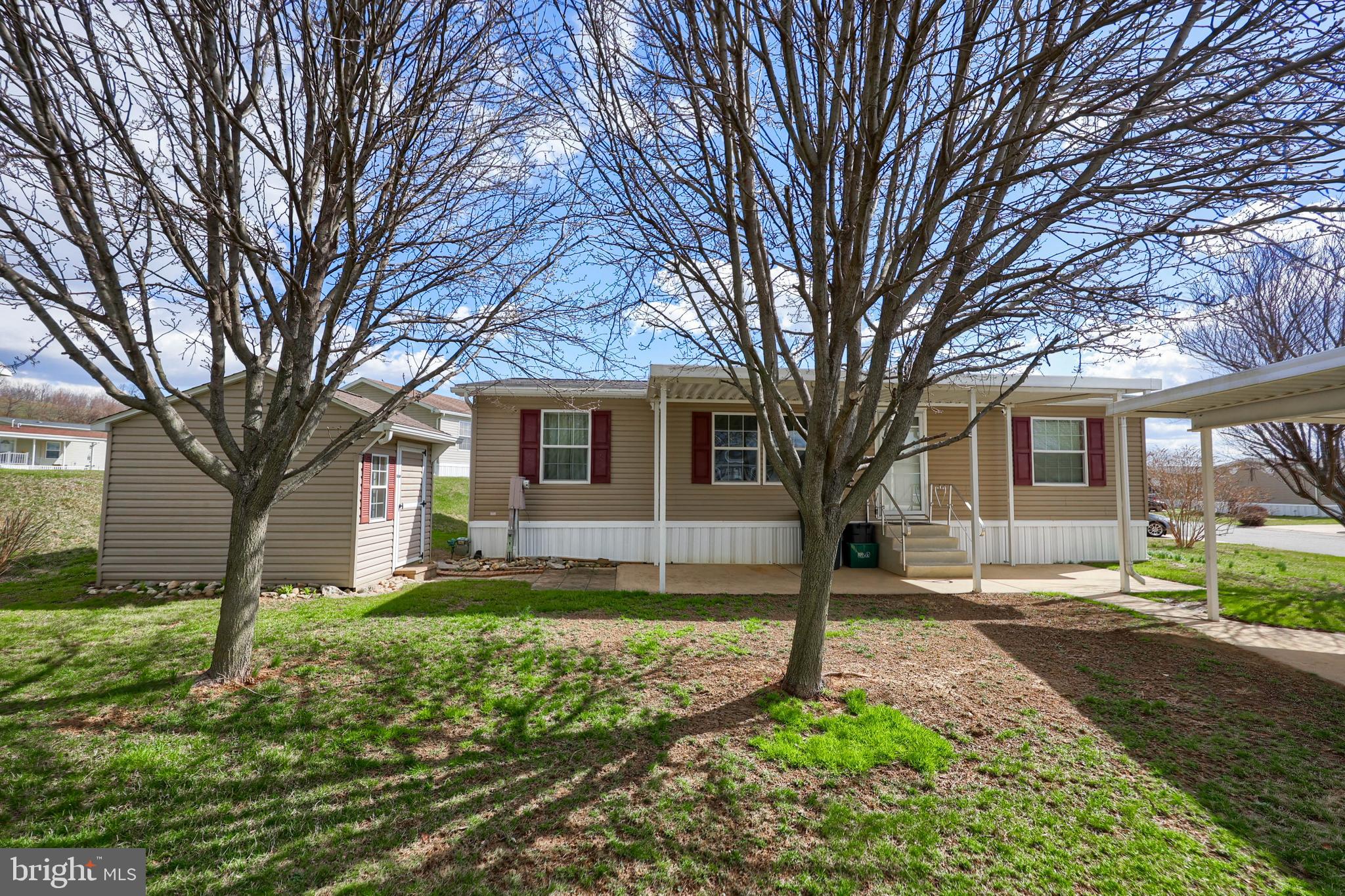 SUNSET ESTATES MHP - Residential