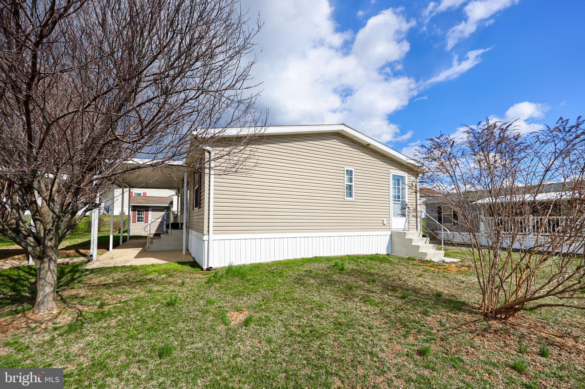 SUNSET ESTATES MHP - Residential