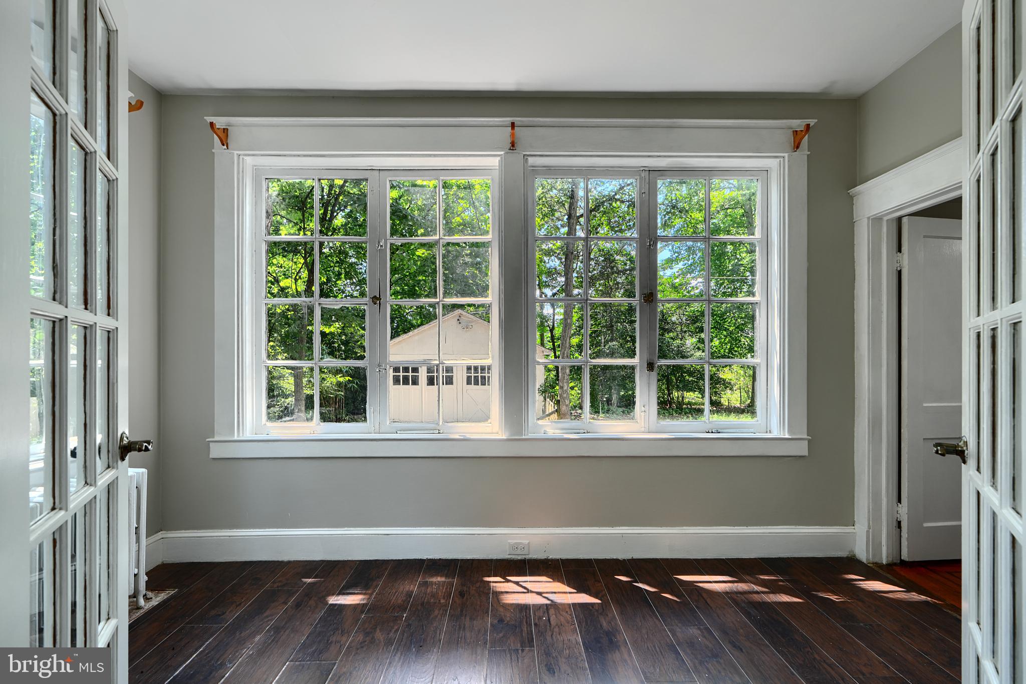 HUNTING RIDGE HISTORIC DISTRICT - Residential Lease