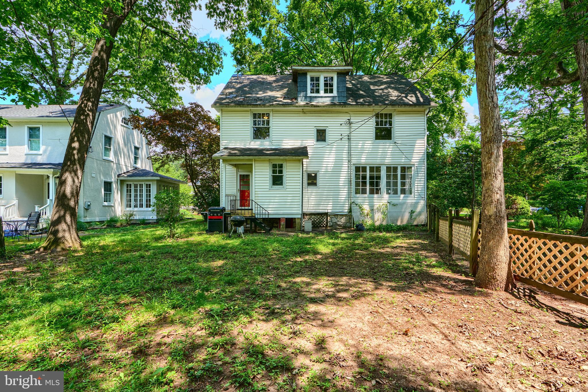 HUNTING RIDGE HISTORIC DISTRICT - Residential Lease