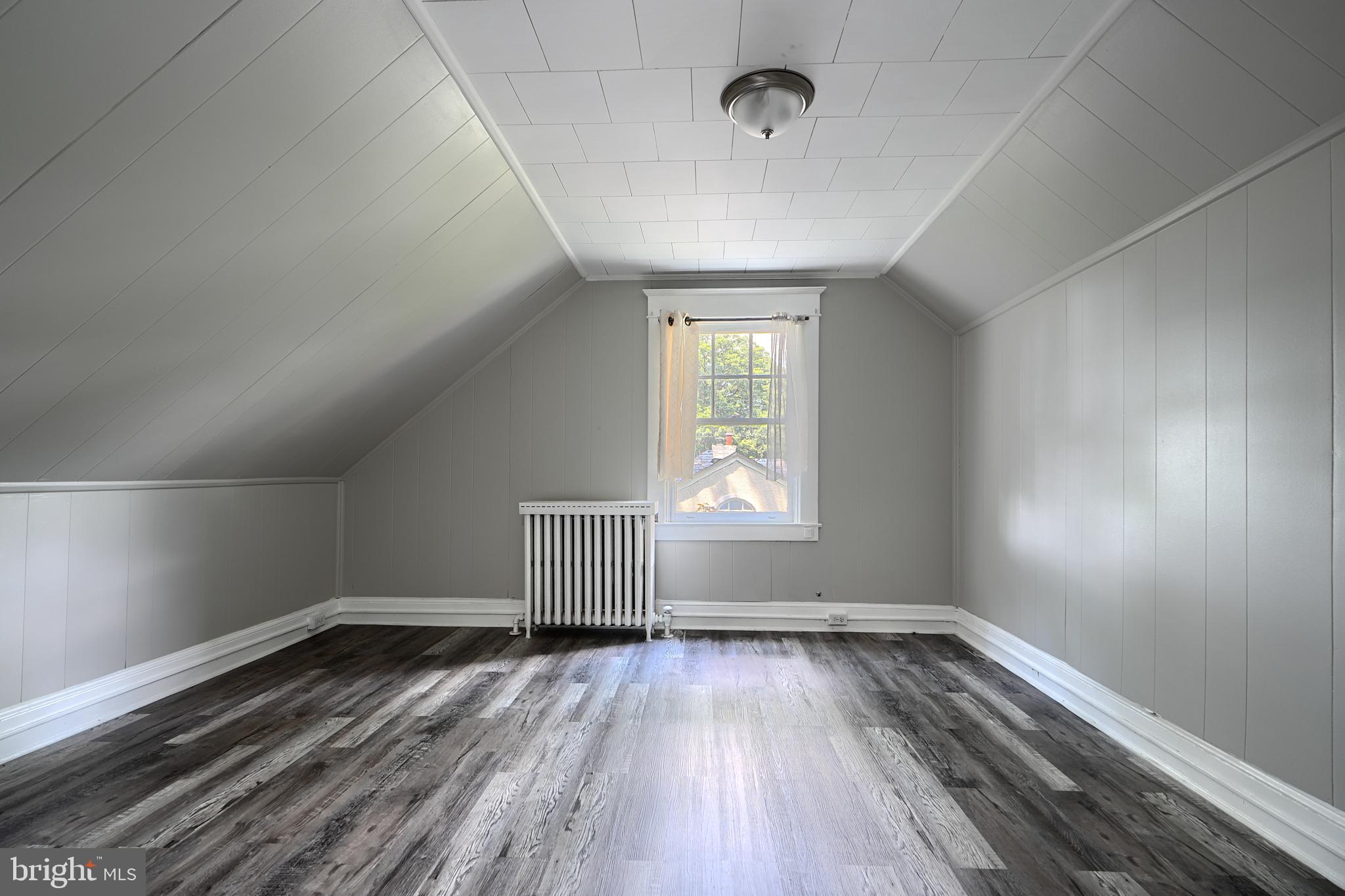 HUNTING RIDGE HISTORIC DISTRICT - Residential Lease