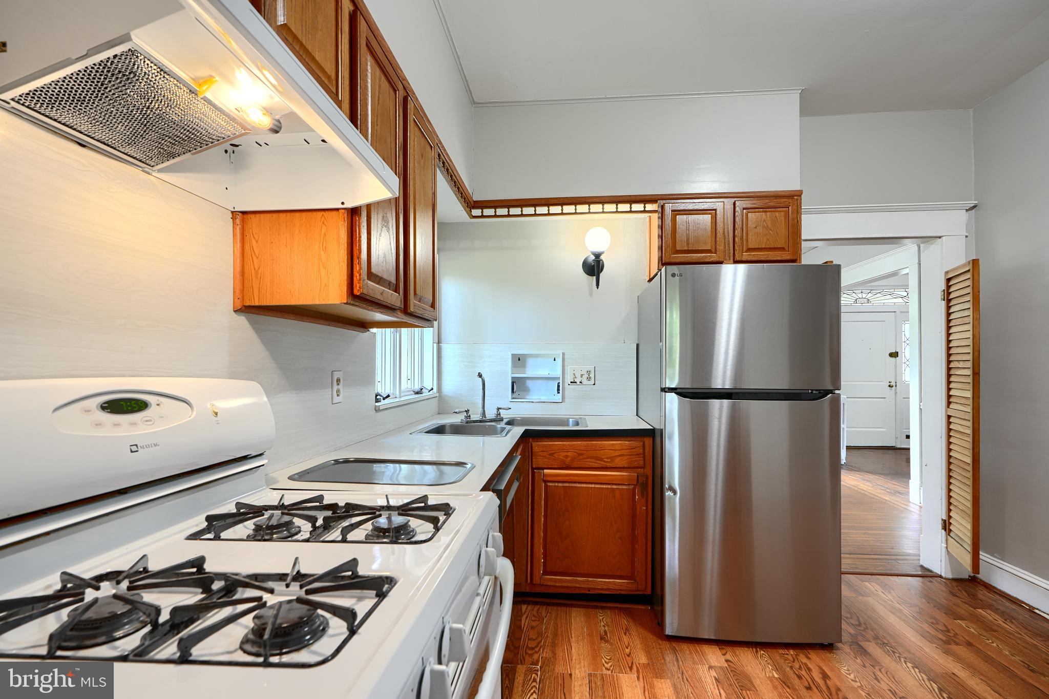 HUNTING RIDGE HISTORIC DISTRICT - Residential Lease