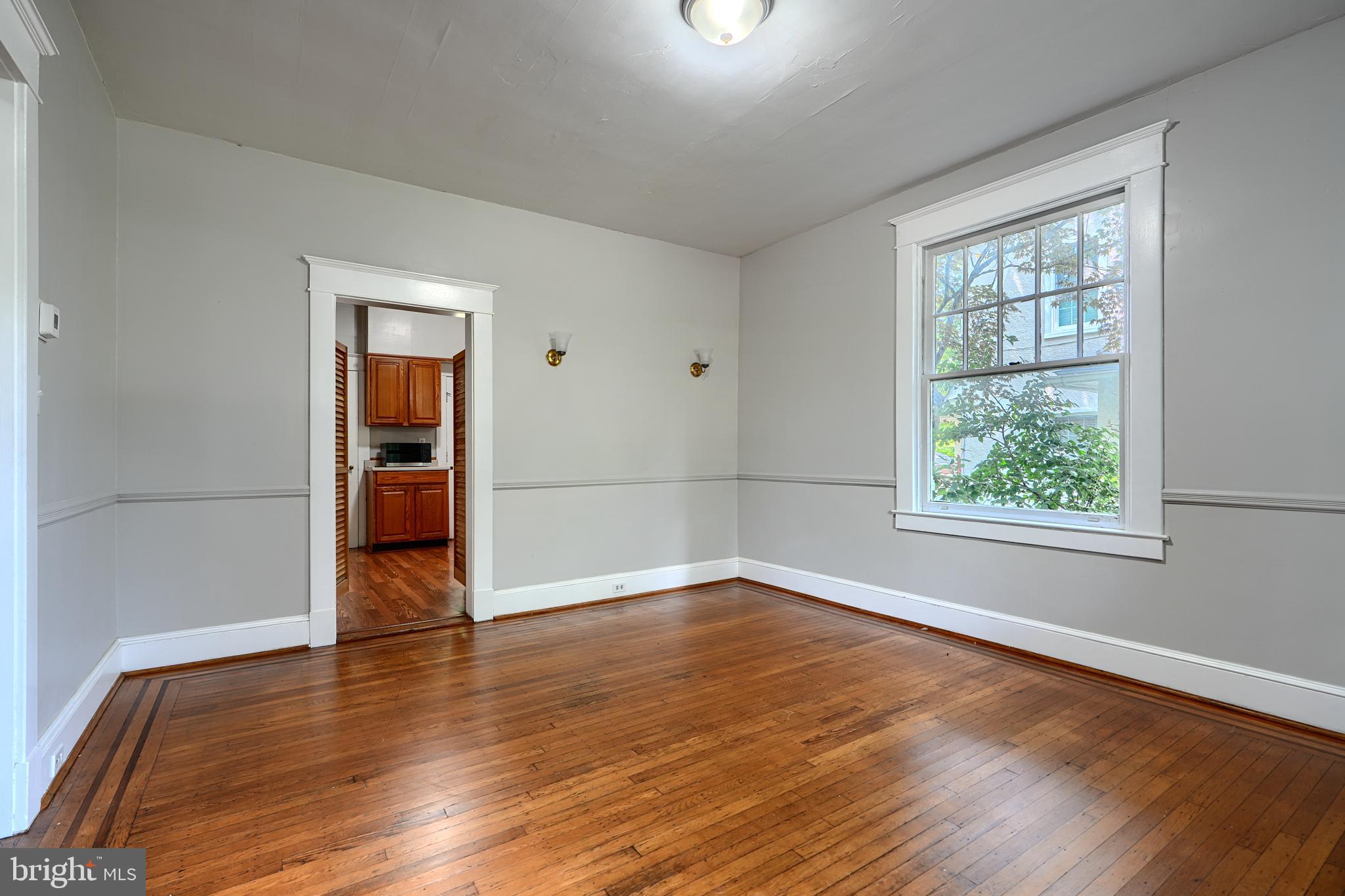 HUNTING RIDGE HISTORIC DISTRICT - Residential Lease