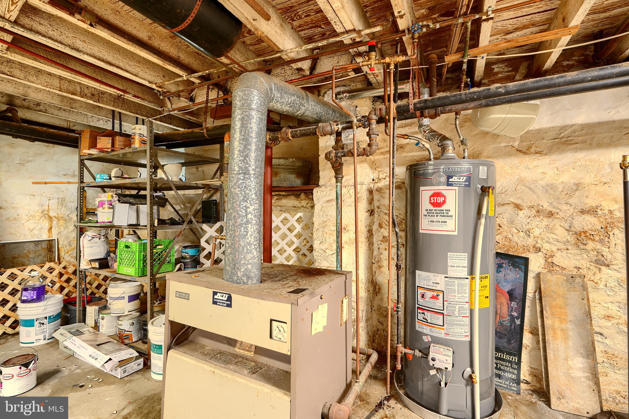 HUNTING RIDGE HISTORIC DISTRICT - Residential Lease