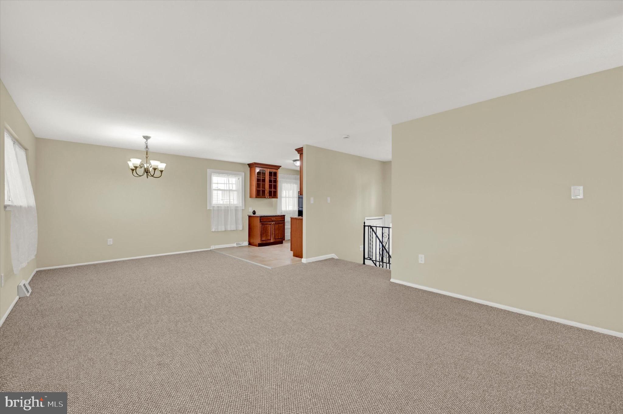 SUBURBIA - Residential