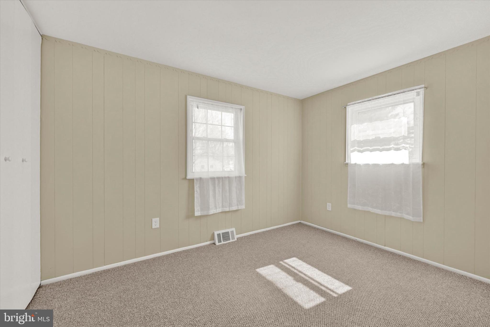 SUBURBIA - Residential