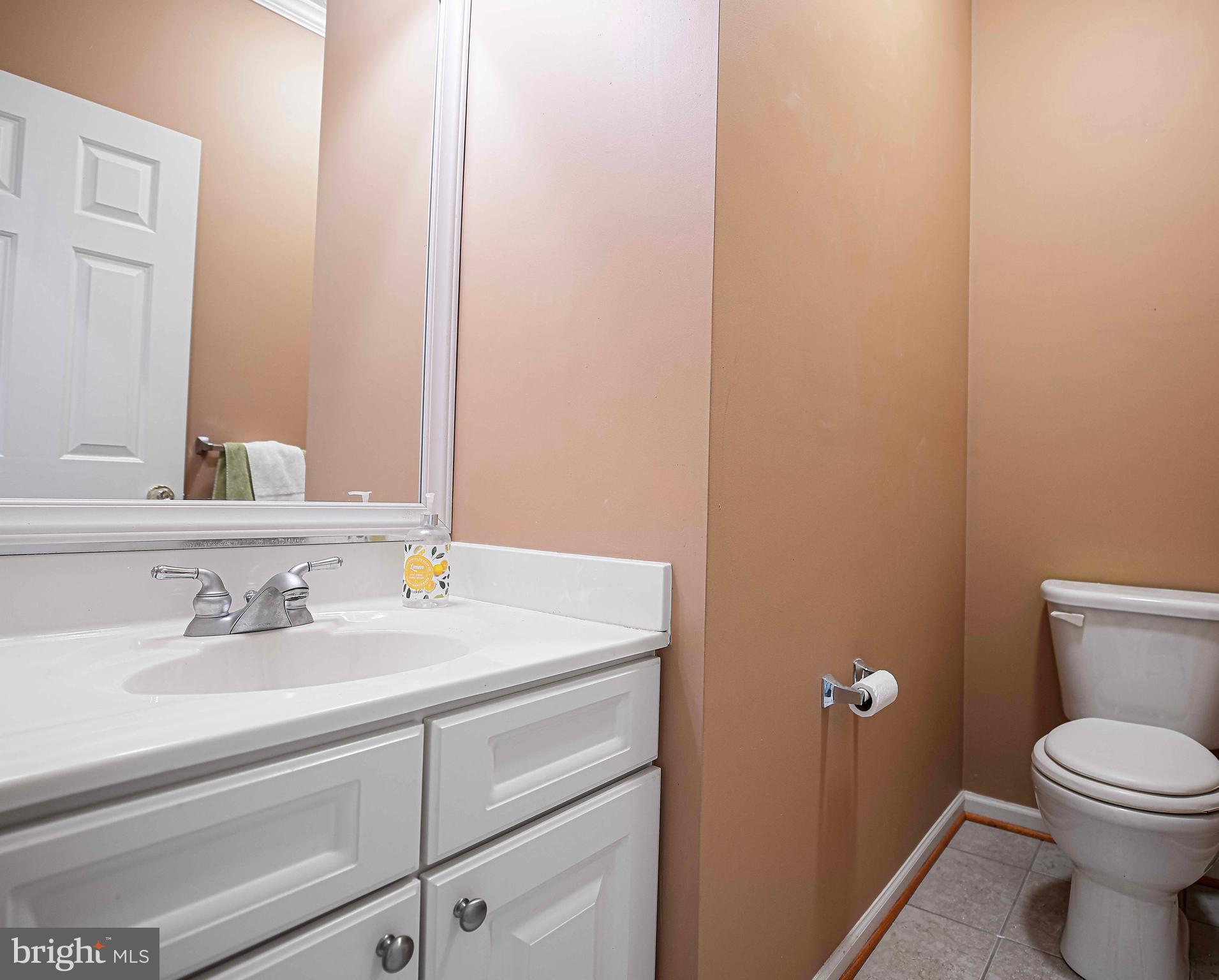 HOLLY WOODS - Residential