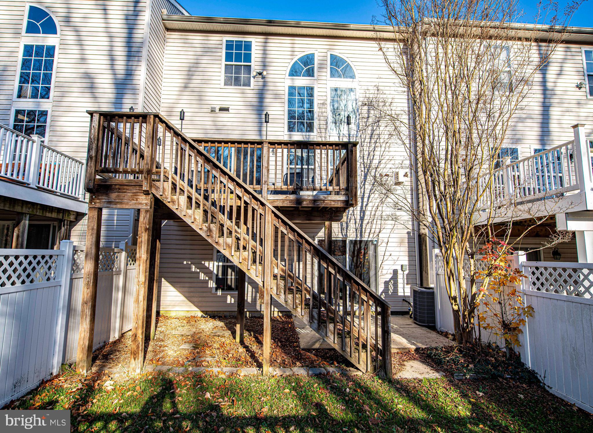 HOLLY WOODS - Residential