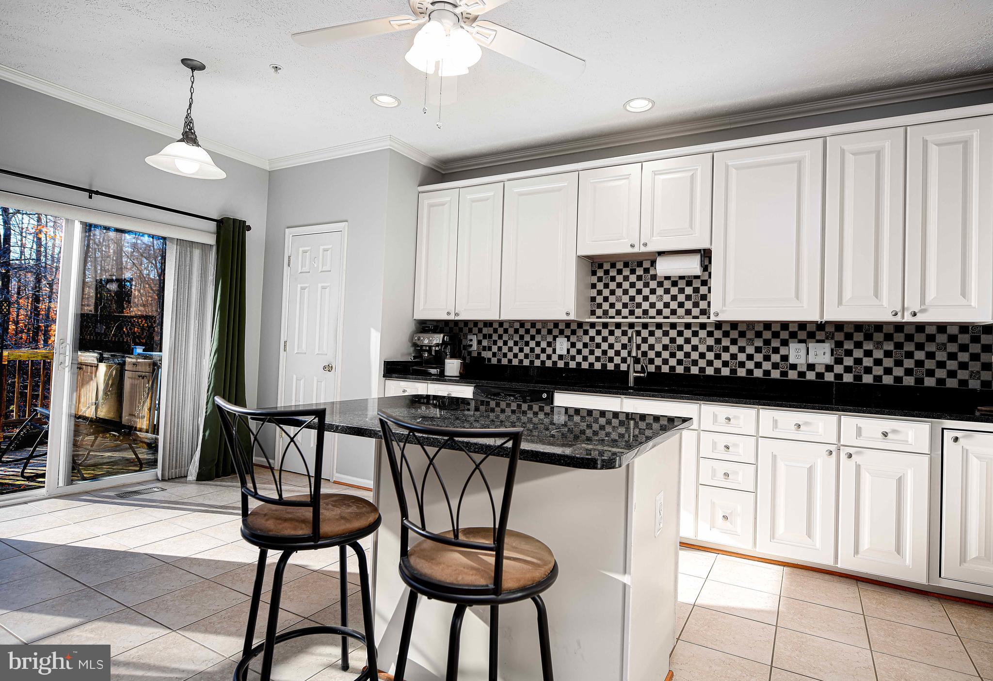 HOLLY WOODS - Residential