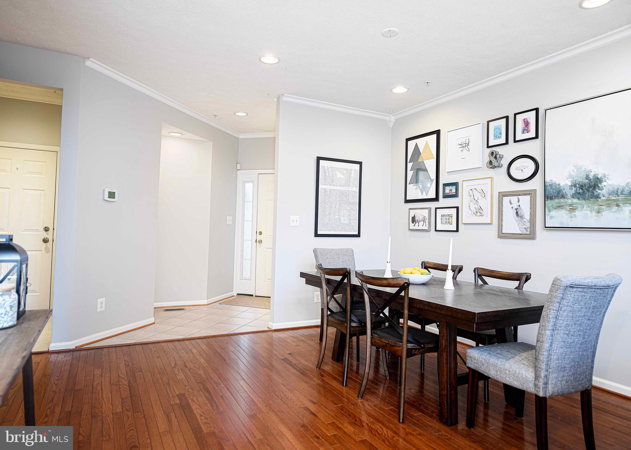 HOLLY WOODS - Residential