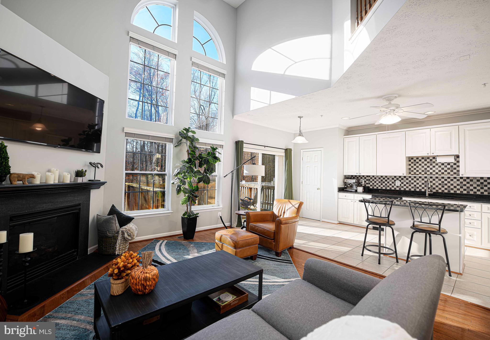 HOLLY WOODS - Residential